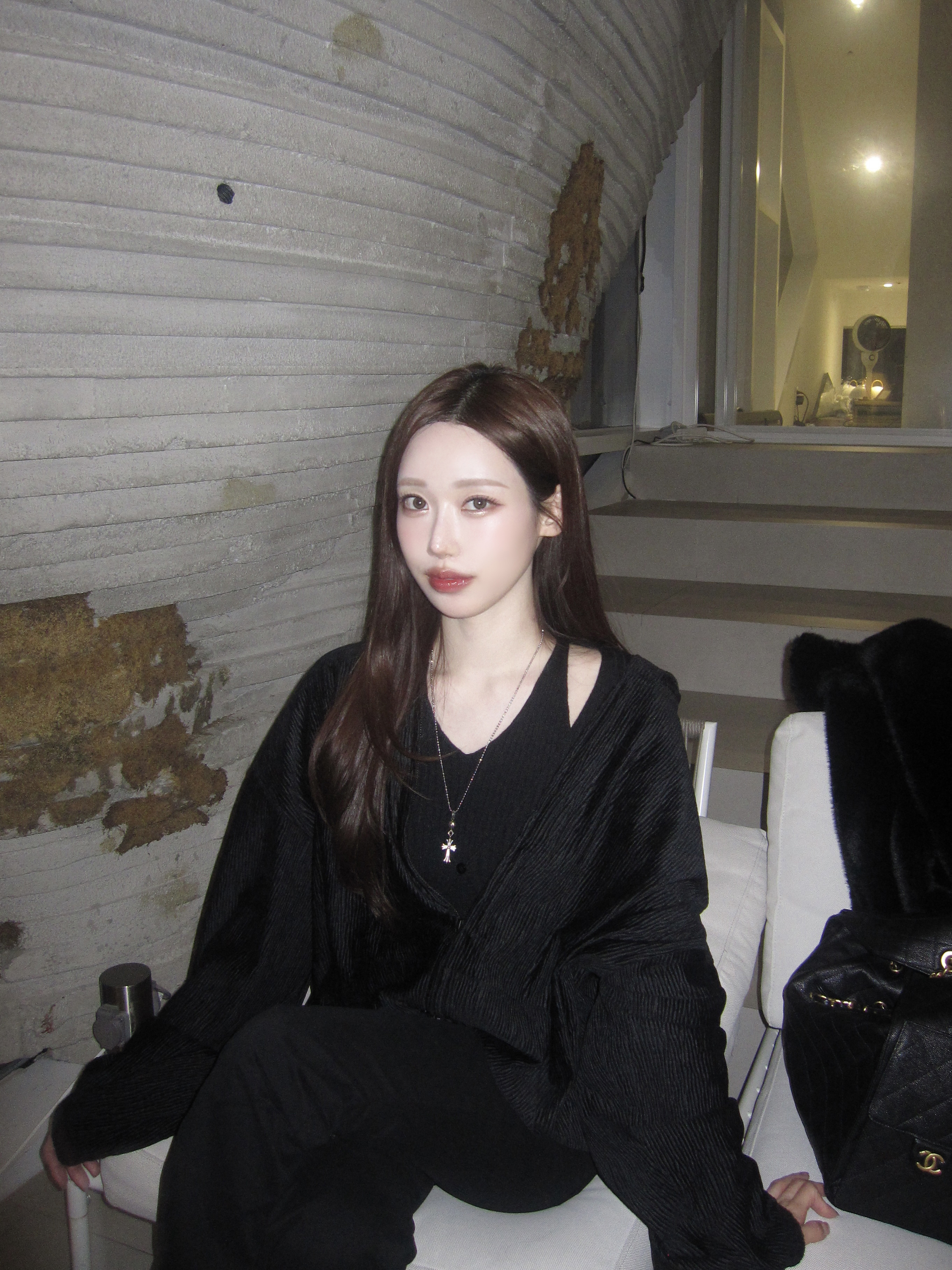 Hansroom Chrome Hearts One Ball Tiny Cross Charm, Hera Sensual Nude Gloss 462 Speechless 착용 스타일