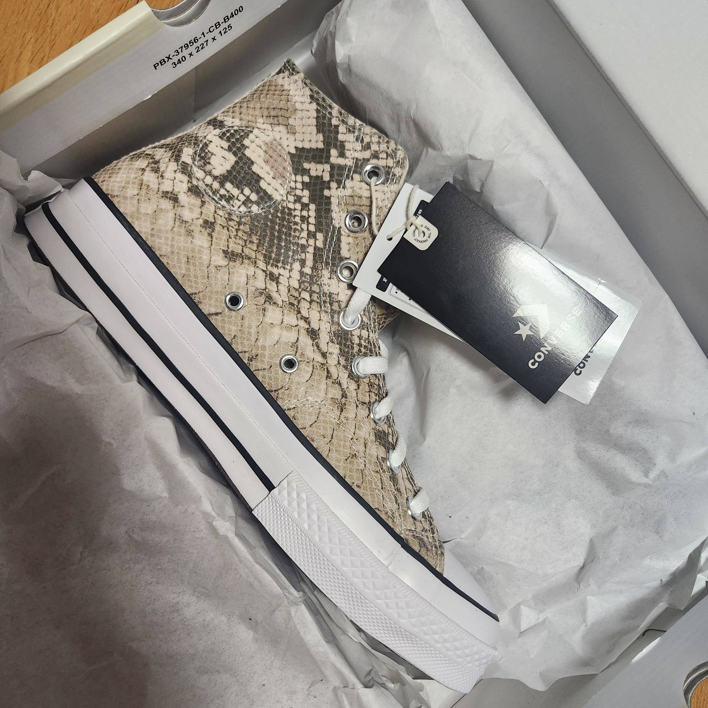 Converse x Stussy Chuck 70 High Leather Snakeskin 착용 스타일