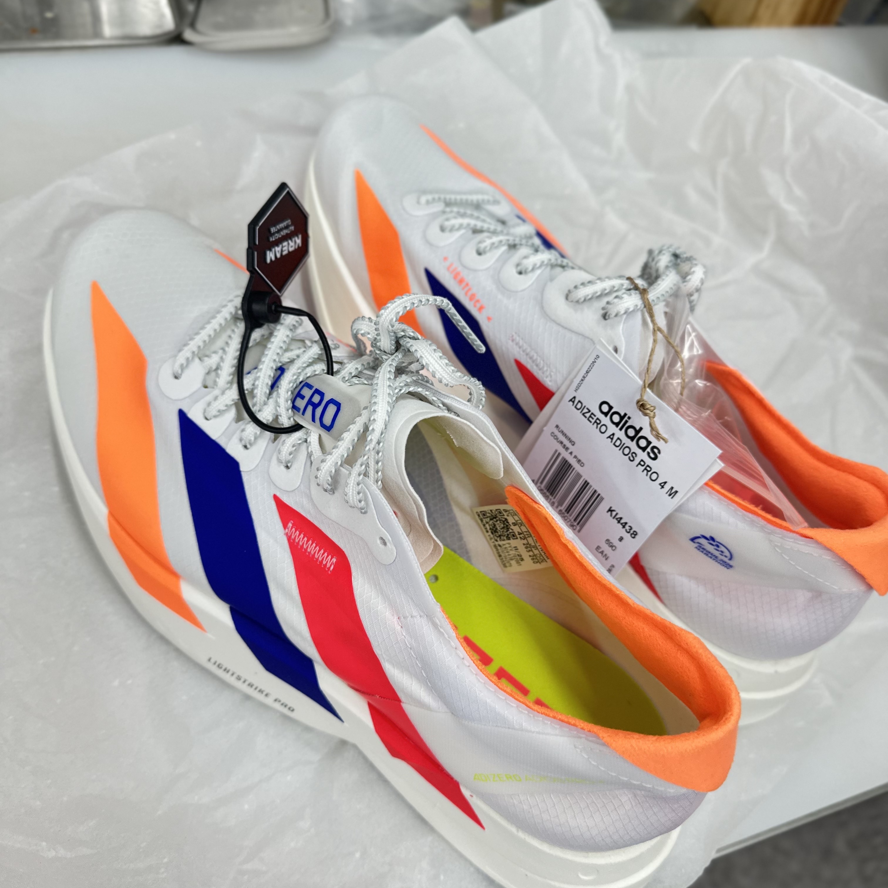 Adidas Seoul Marathon Adizero Adios Pro 4 Cloud White Lucid Red 착용 스타일 - 4