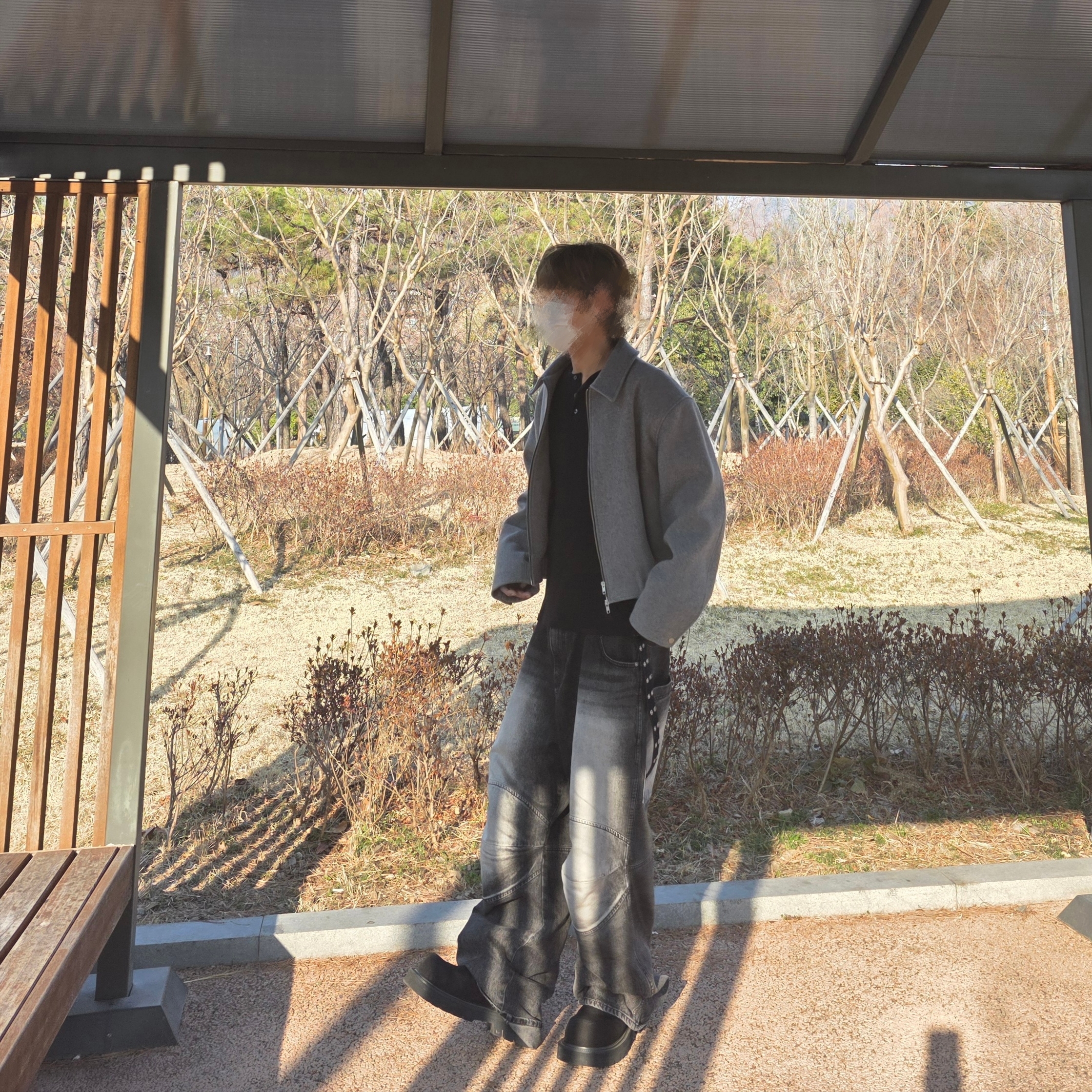 MJD 3D Knee Denim Pants Black, Kamien x MJD Double Hole Belt Black Shearling Calfskin 착용 스타일 - 3