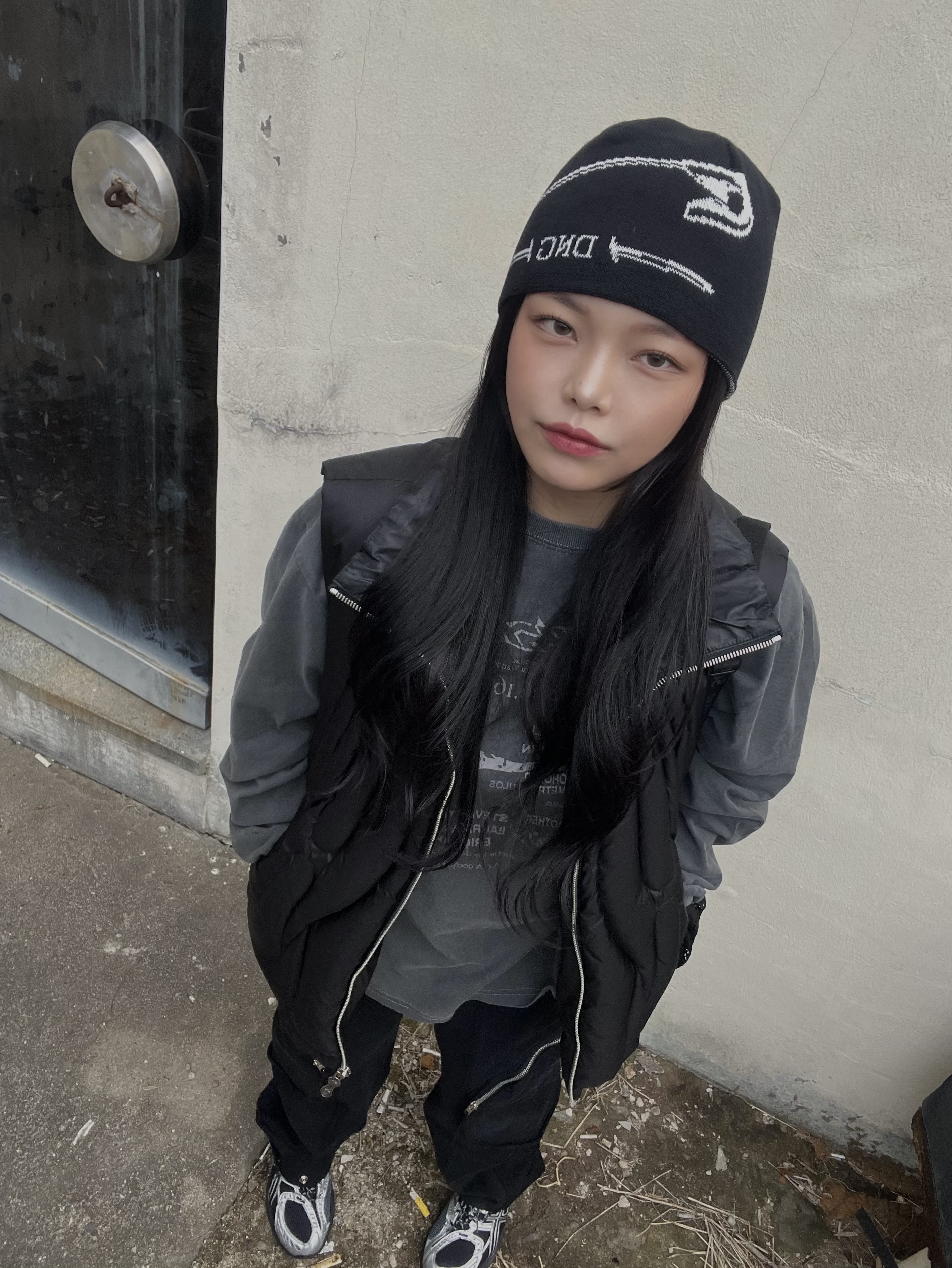 Supreme Mesh Mini Duffle Bag Black - 25SS 착용 스타일 - 6