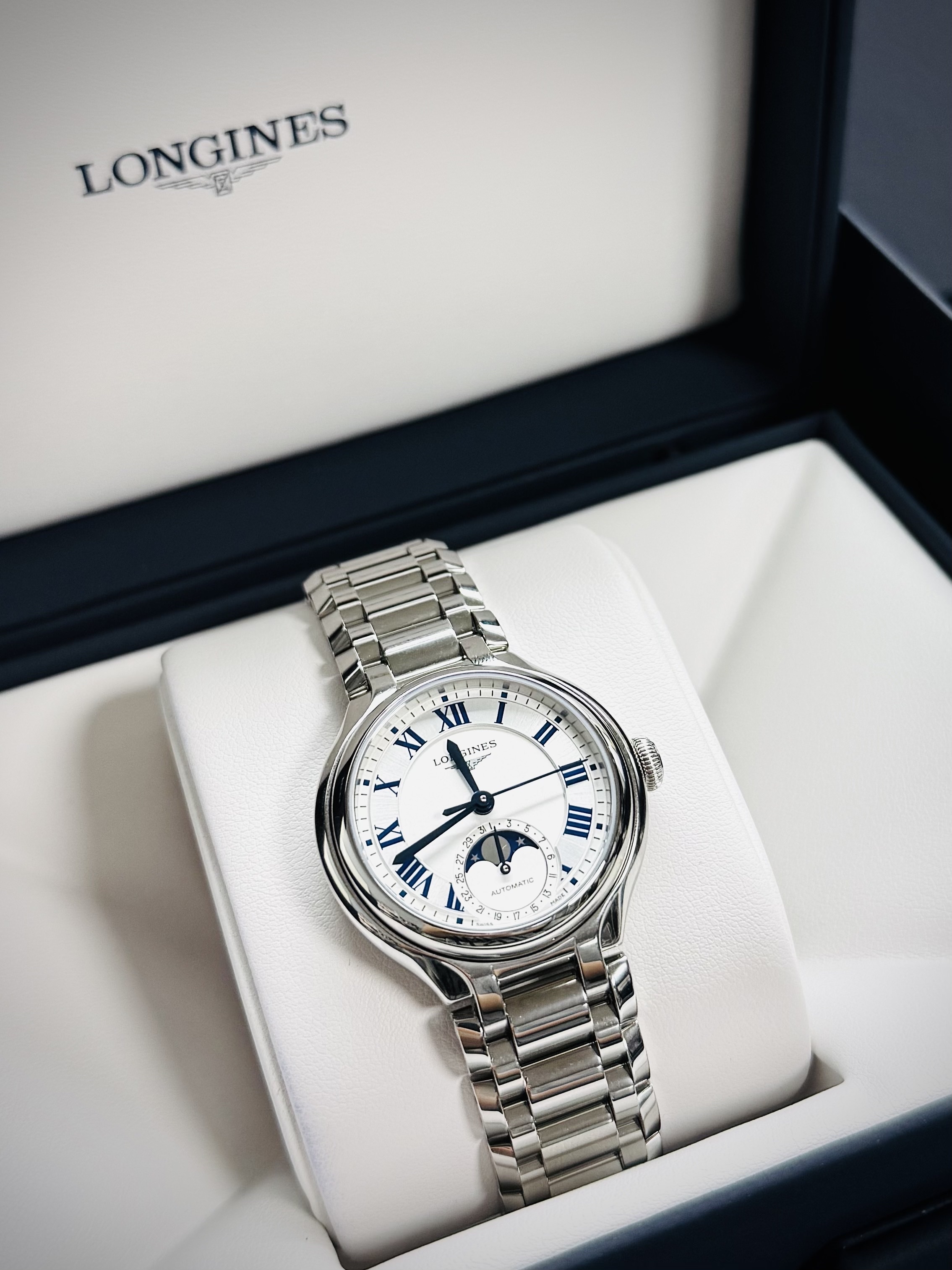 (W) Longines Primaluna Moonphase Automatic 34mm Stainless Steel Silver 착용 스타일 - 2