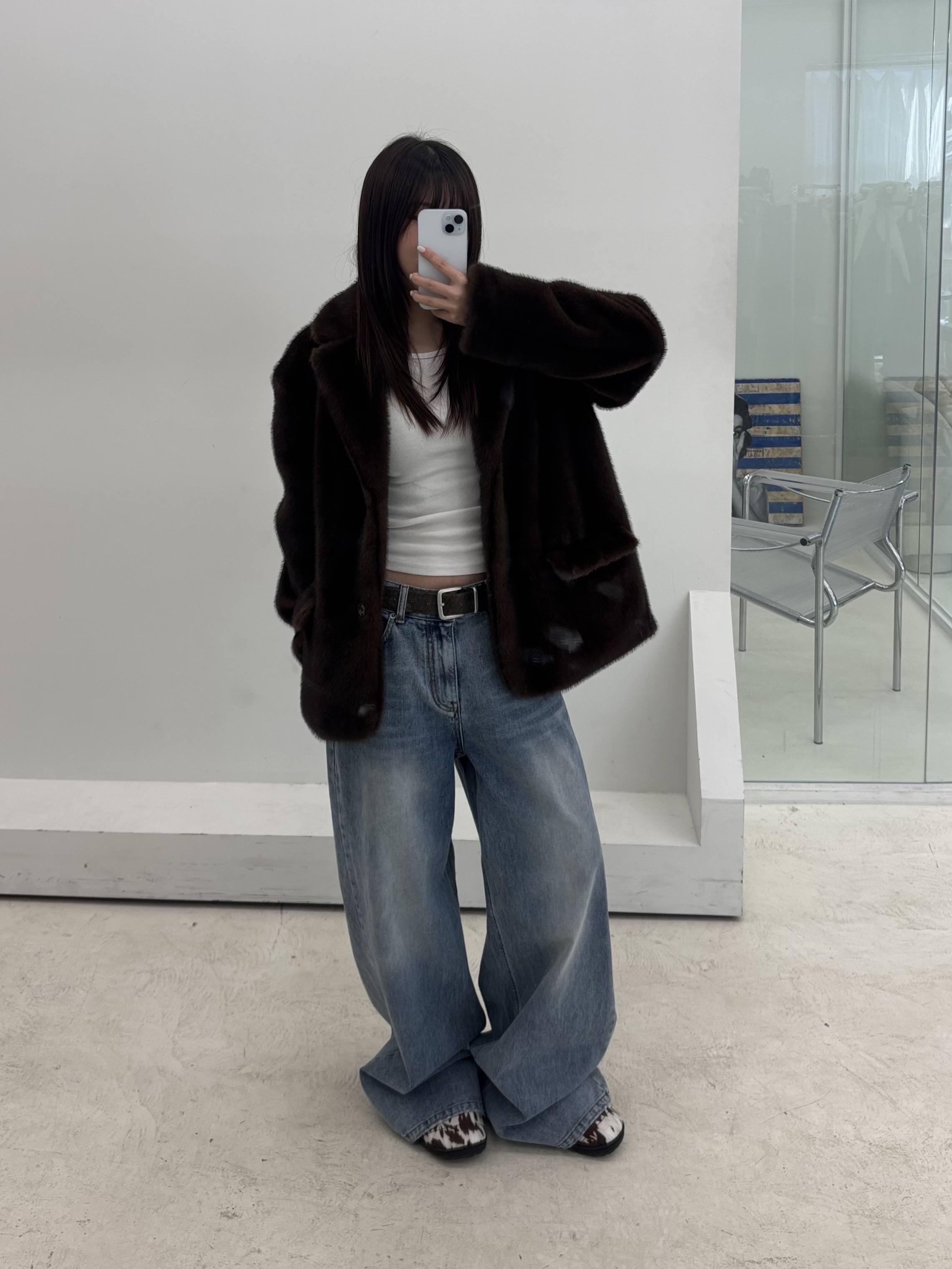 Subu Originals F-Line Cow Brown 착용 스타일