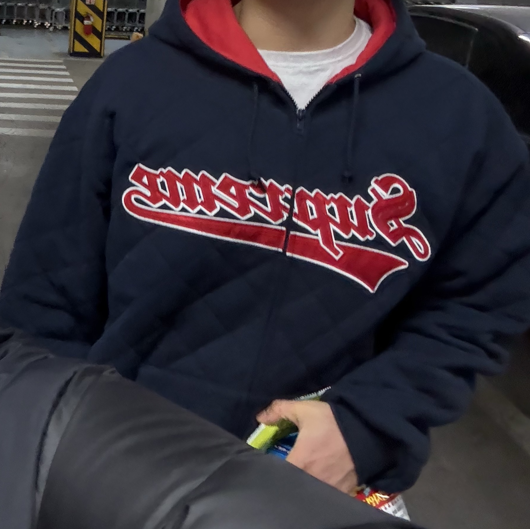 Supreme Quilted Zip Up Hooded Sweatshirt Navy - 25FW 착용 스타일