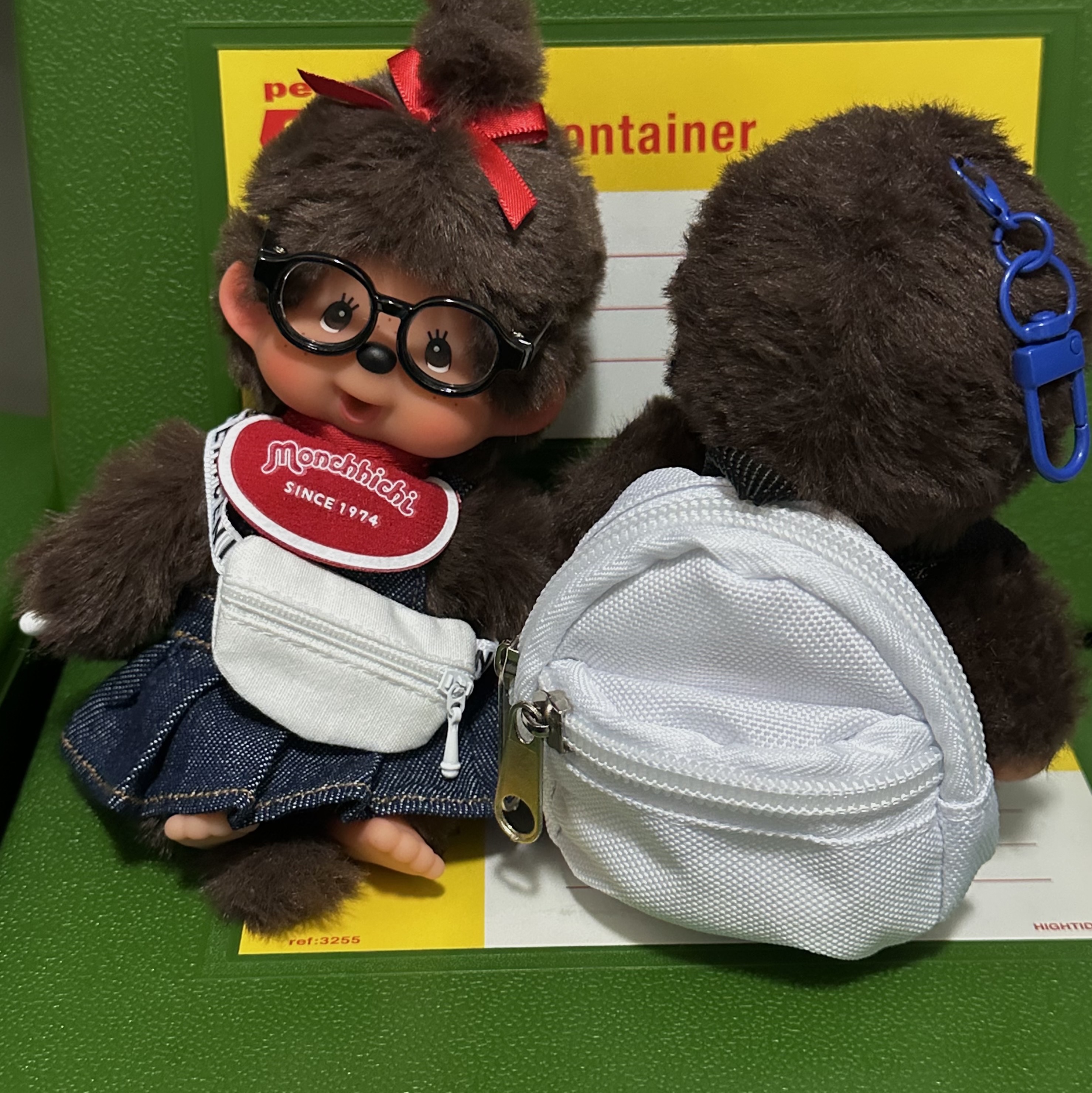 Monchhichi SS Girl Key Chain Brown 착용 스타일 - 2