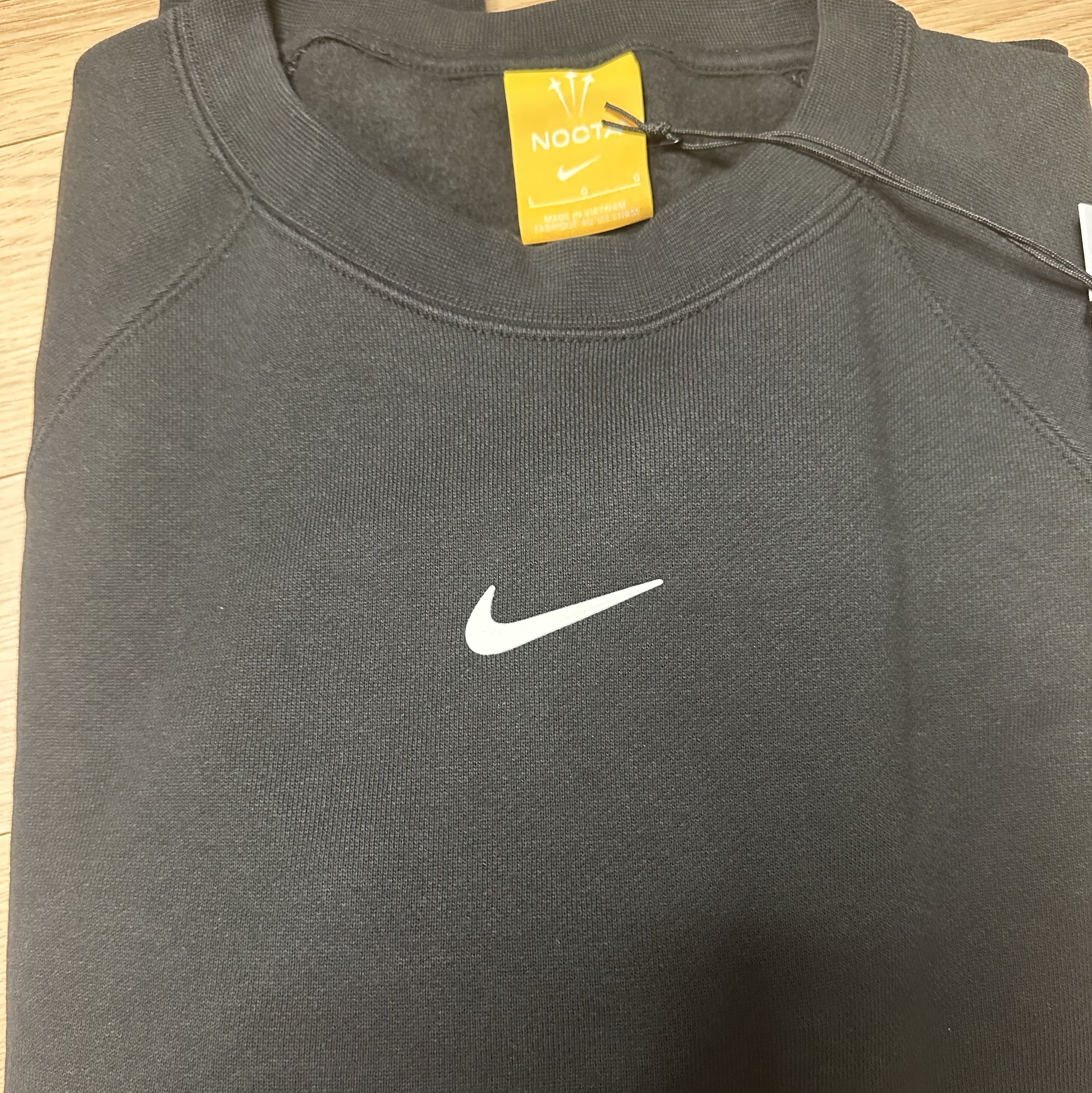 Nike Nocta Fleece CS Crew Black White - Asia 착용 스타일