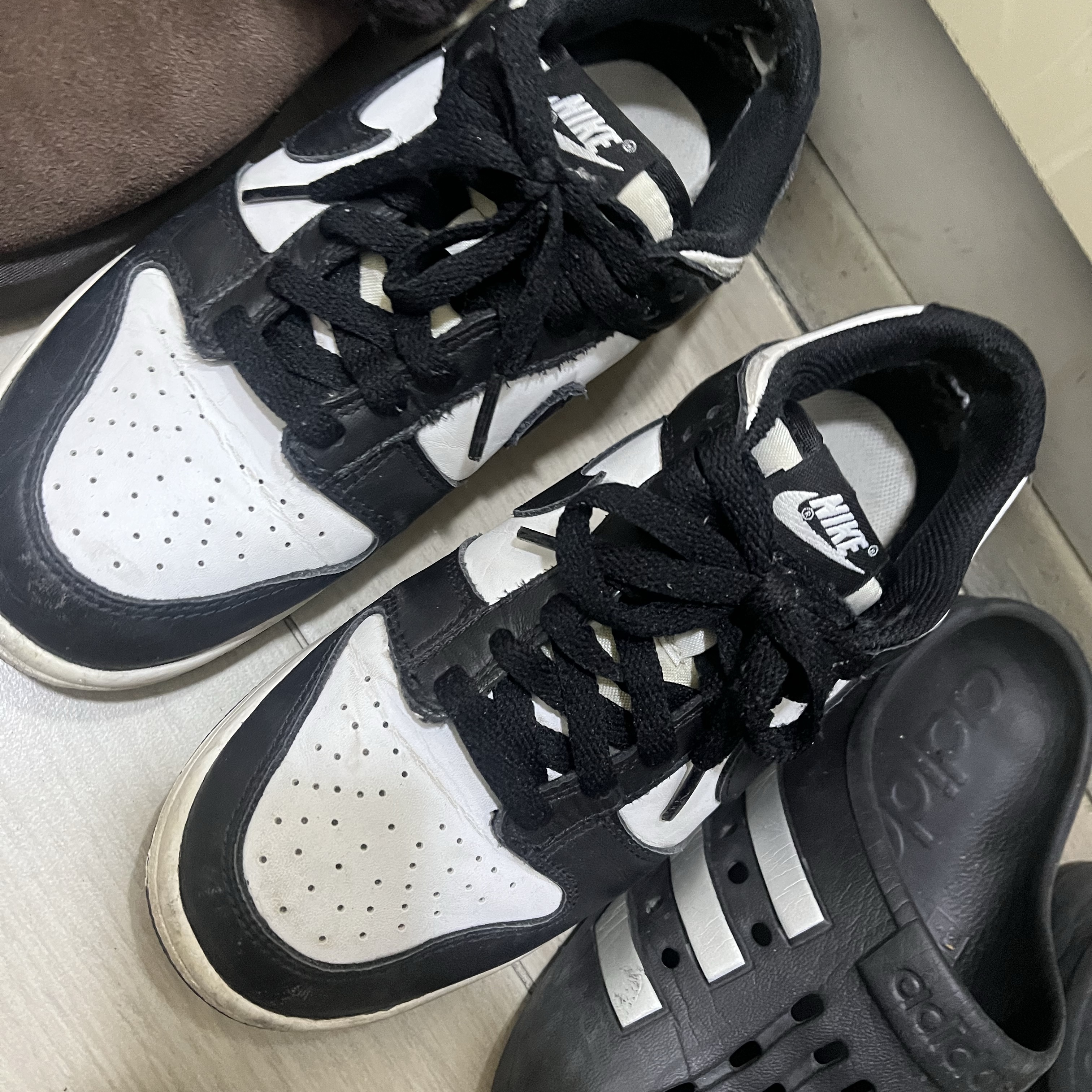 (W) Nike Dunk Low Black 착용 스타일