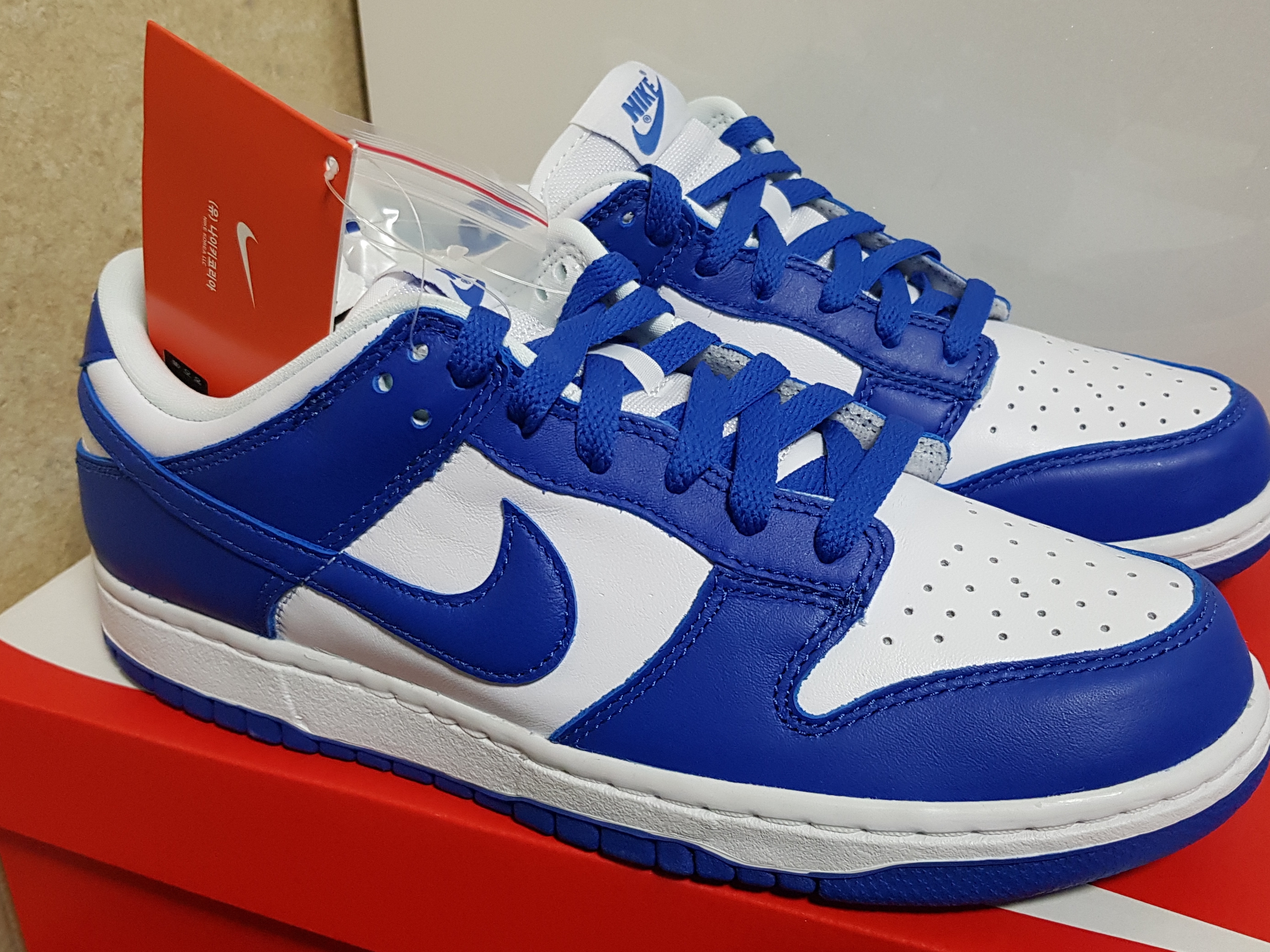 Nike Dunk Low SP Kentucky 2022 착용 스타일