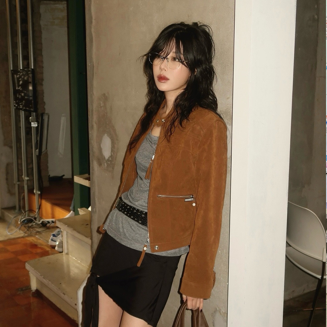 (W) Thevinylhouse Non Collar Suede Jacket Brown 착용 스타일