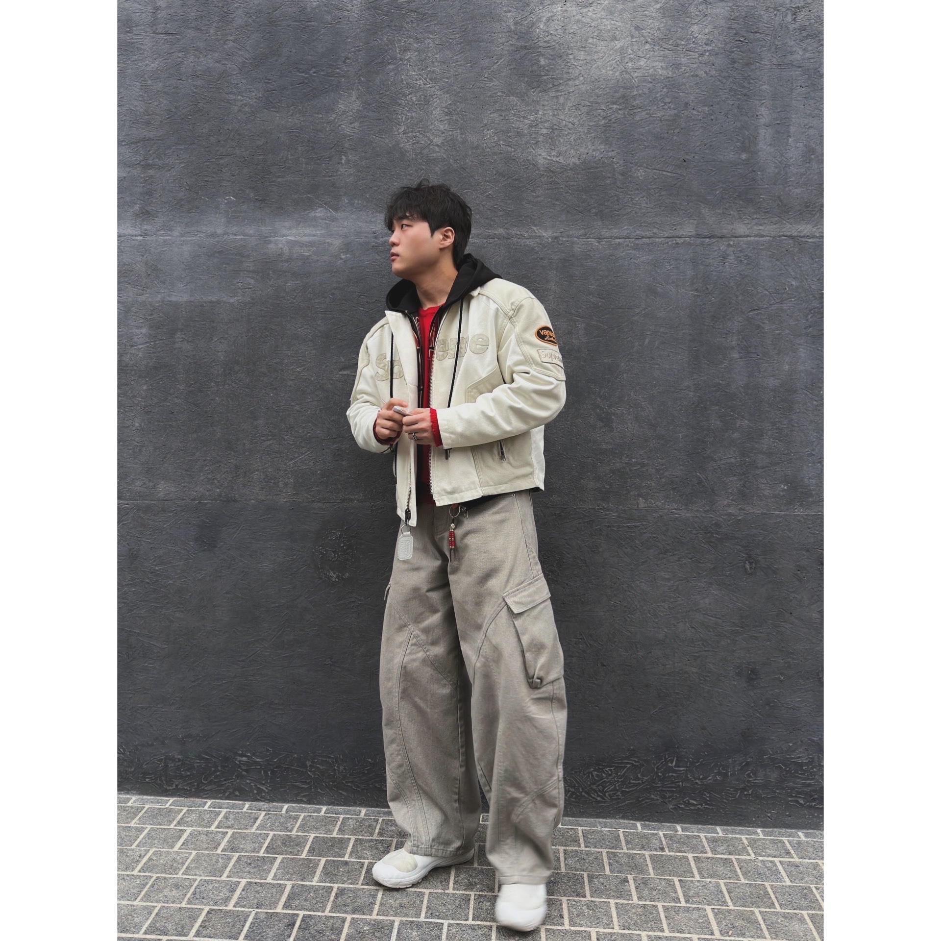 Supreme x Vanson Leathers Cordura Cotton Jacket White - 25SS, Salomon x Comme des Garcons XA-Alpine 2 White 착용 스타일