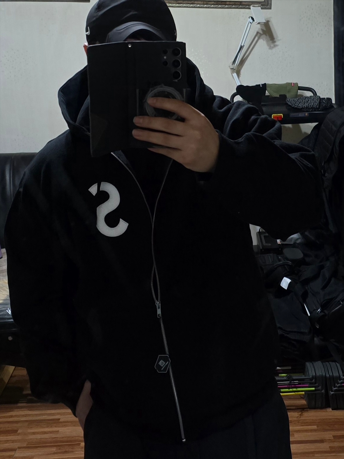Supreme S Logo Zip Up Hooded Sweatshirt Black - 24FW, Nike ACG Smith Summit Cargo Pants Black Anthracite - Asia 착용 스타일