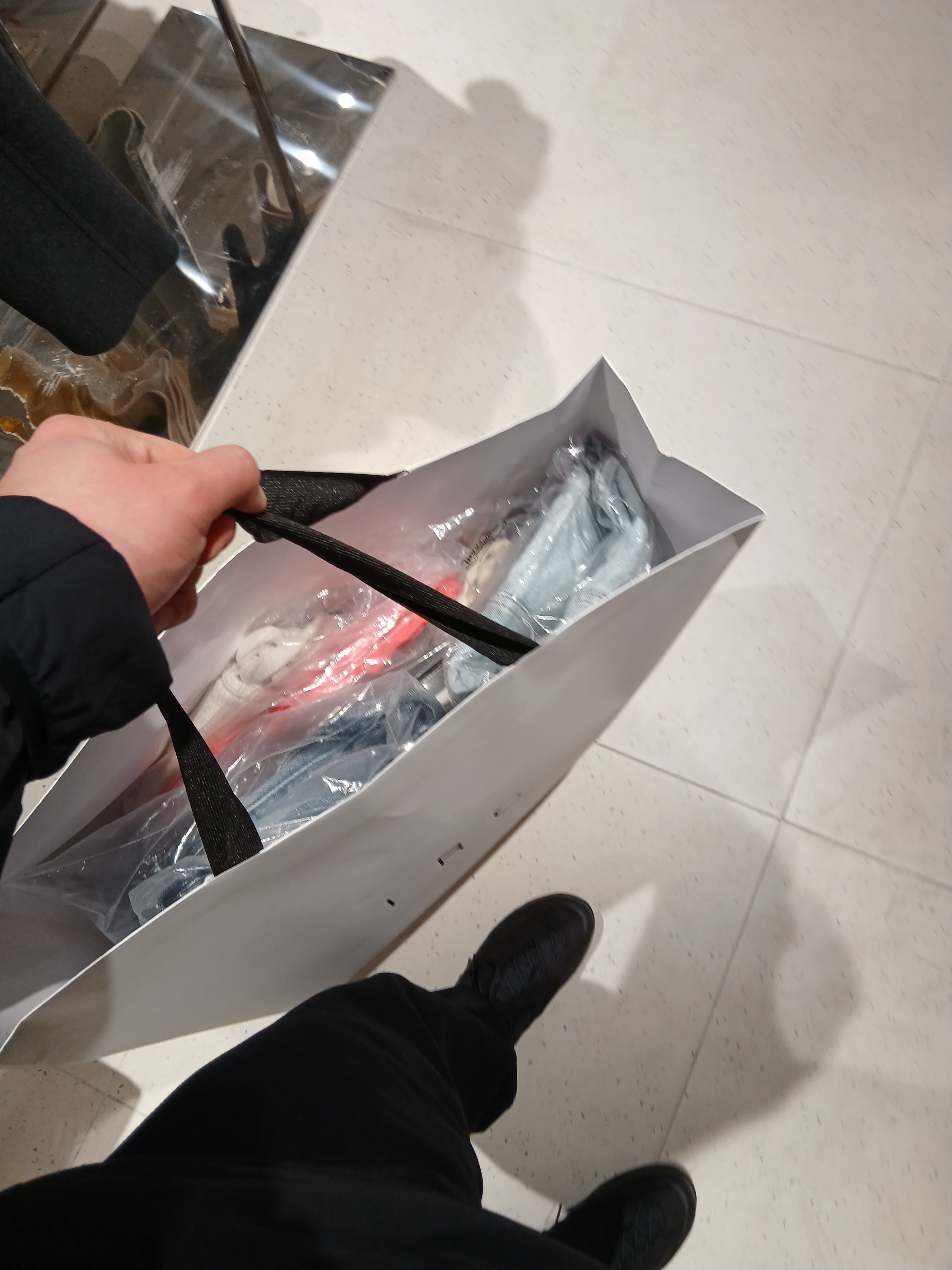 Arc'teryx Small Bird Cap Black, Arc'teryx Kyanite Pants Black 착용 스타일 - 6