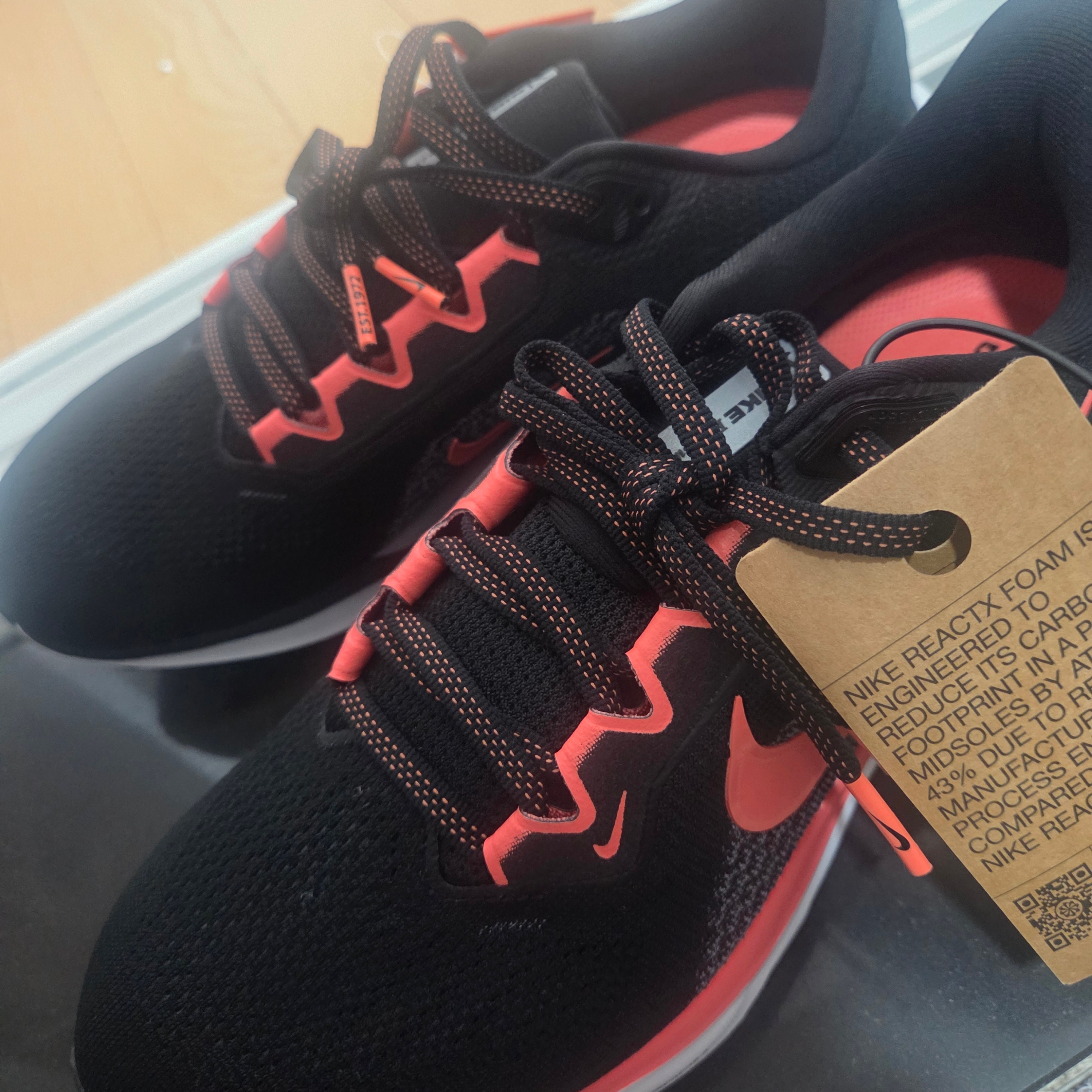Nike Air Zoom Pegasus 41 Black Wild Mango 착용 스타일