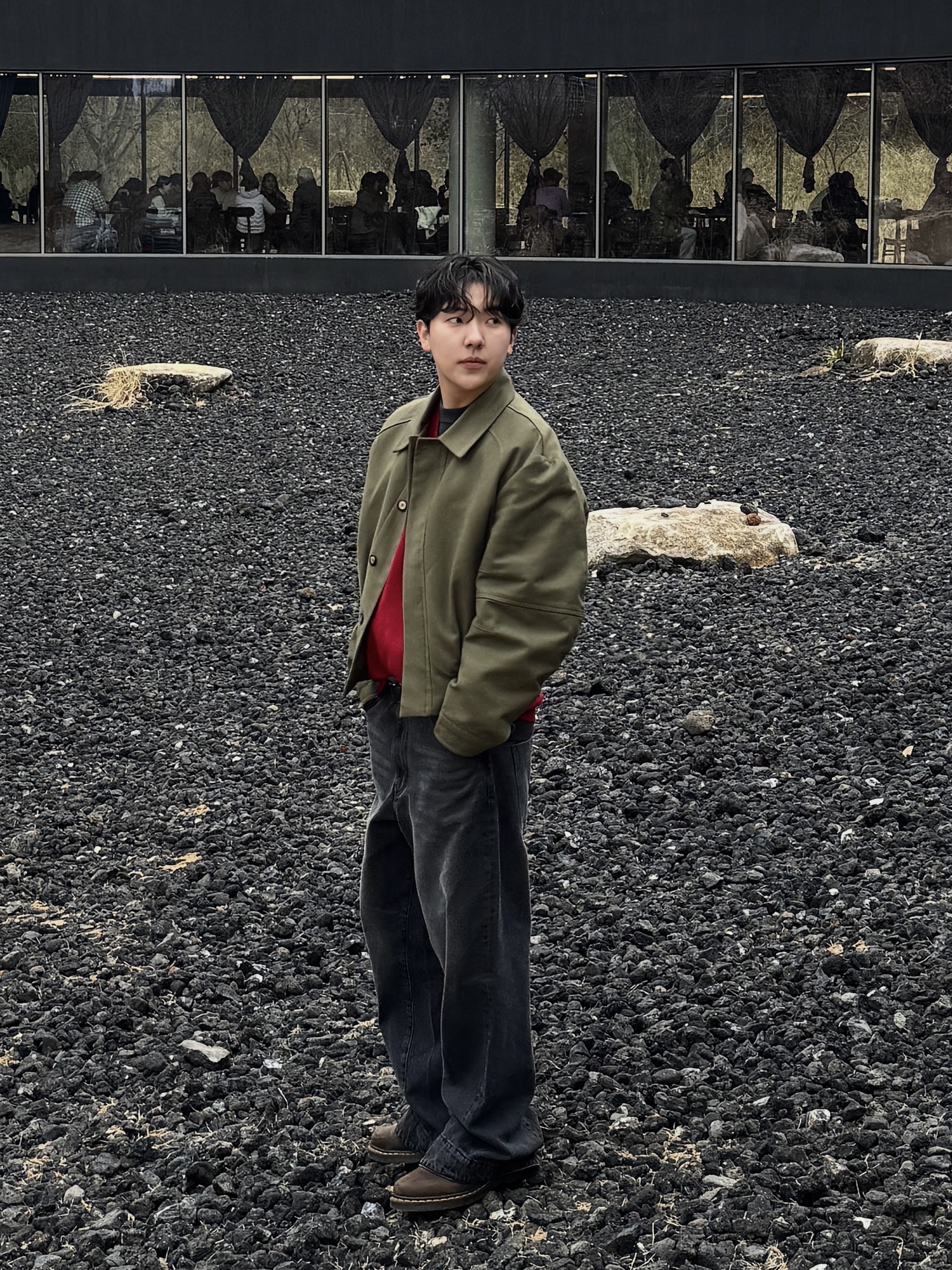 Noun Engineered Motion Denim Pants Black, Dr. Martens 1461 Crazy Horse Dark Brown 착용 스타일 - 4