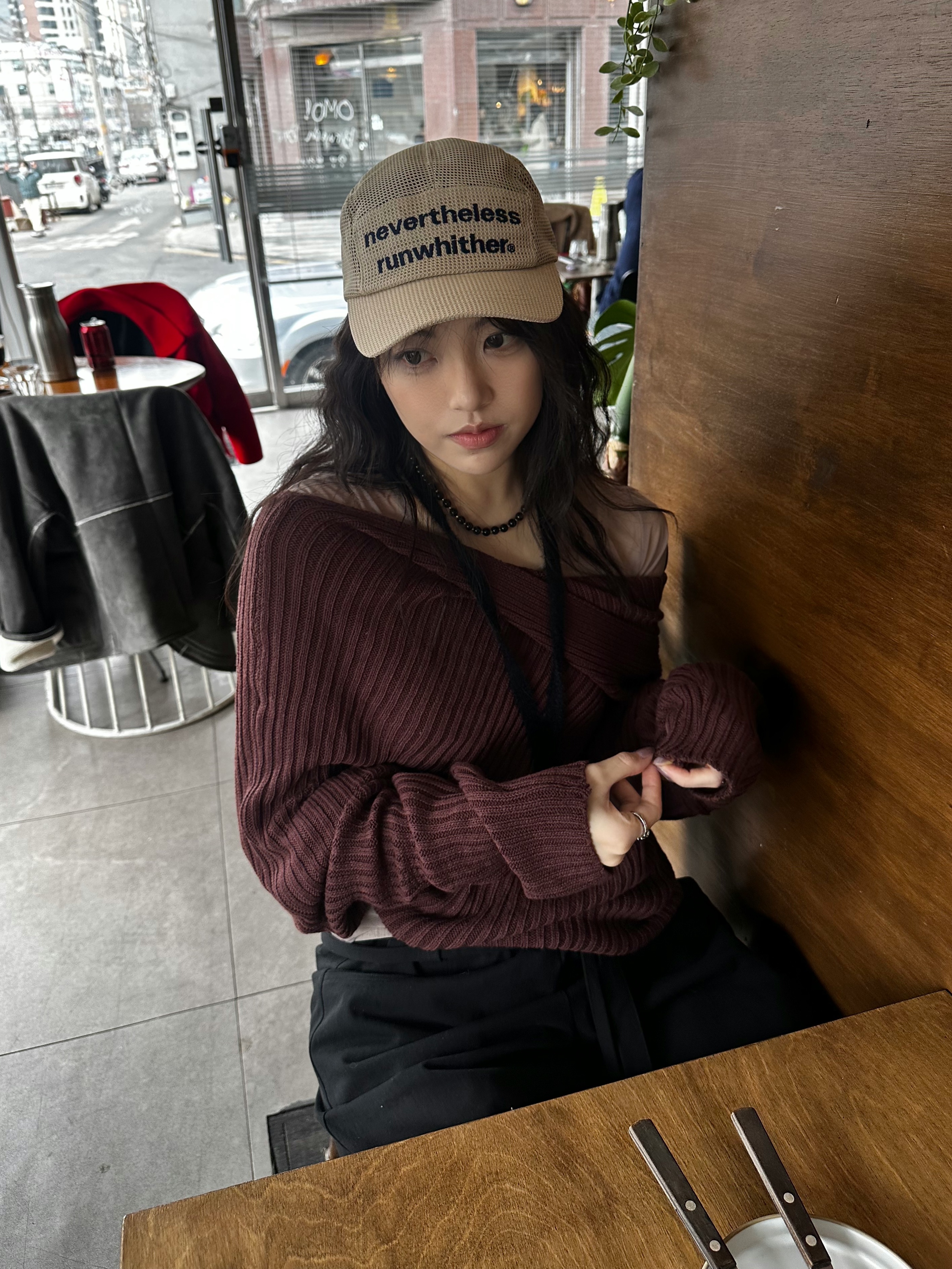 [KREAM 단독] runwhither Mesh Cap Beige 착용 스타일 - 4