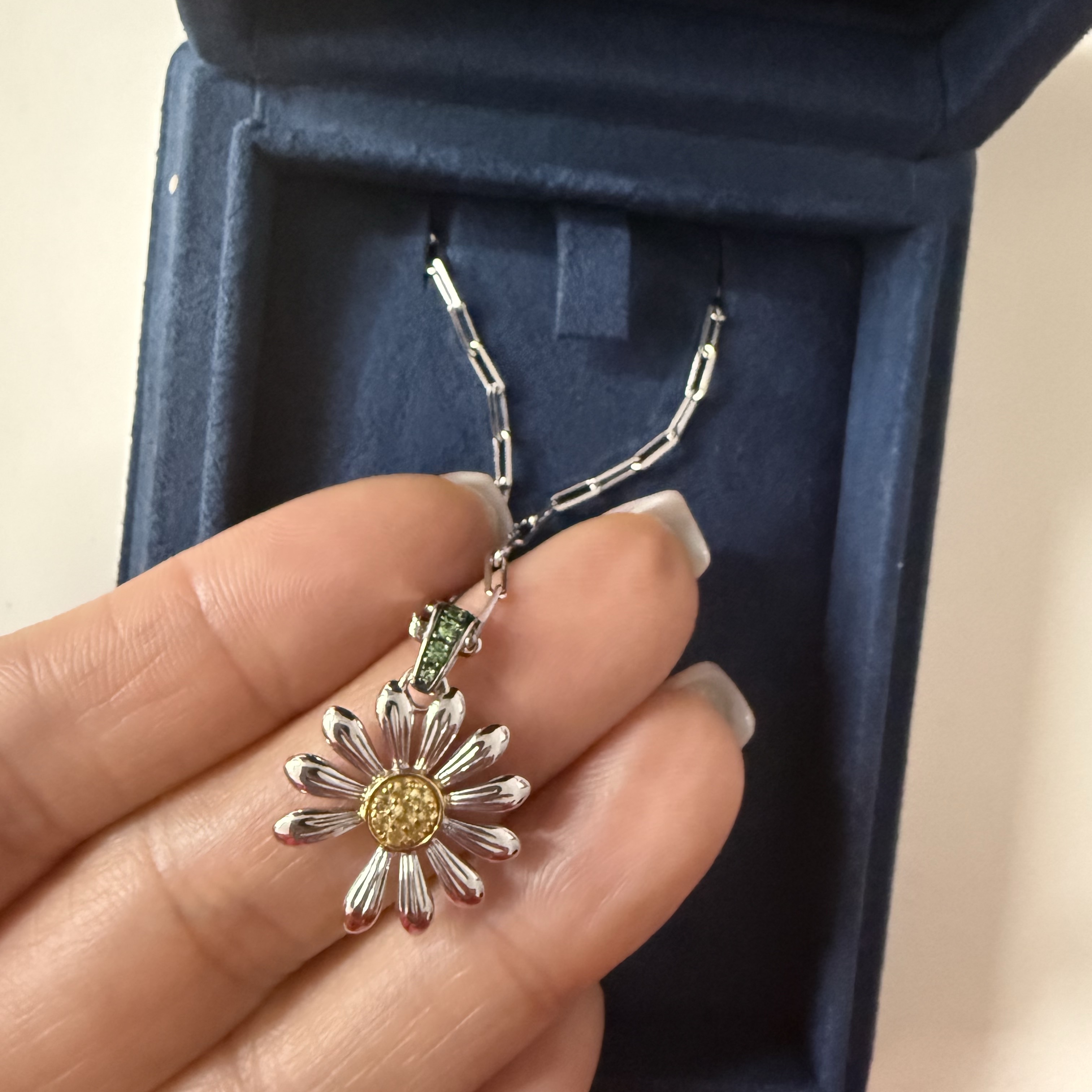 Jacob & Co x Peaceminusone Pendant Sterling Silver & Yellow Gold 착용 스타일 - 2