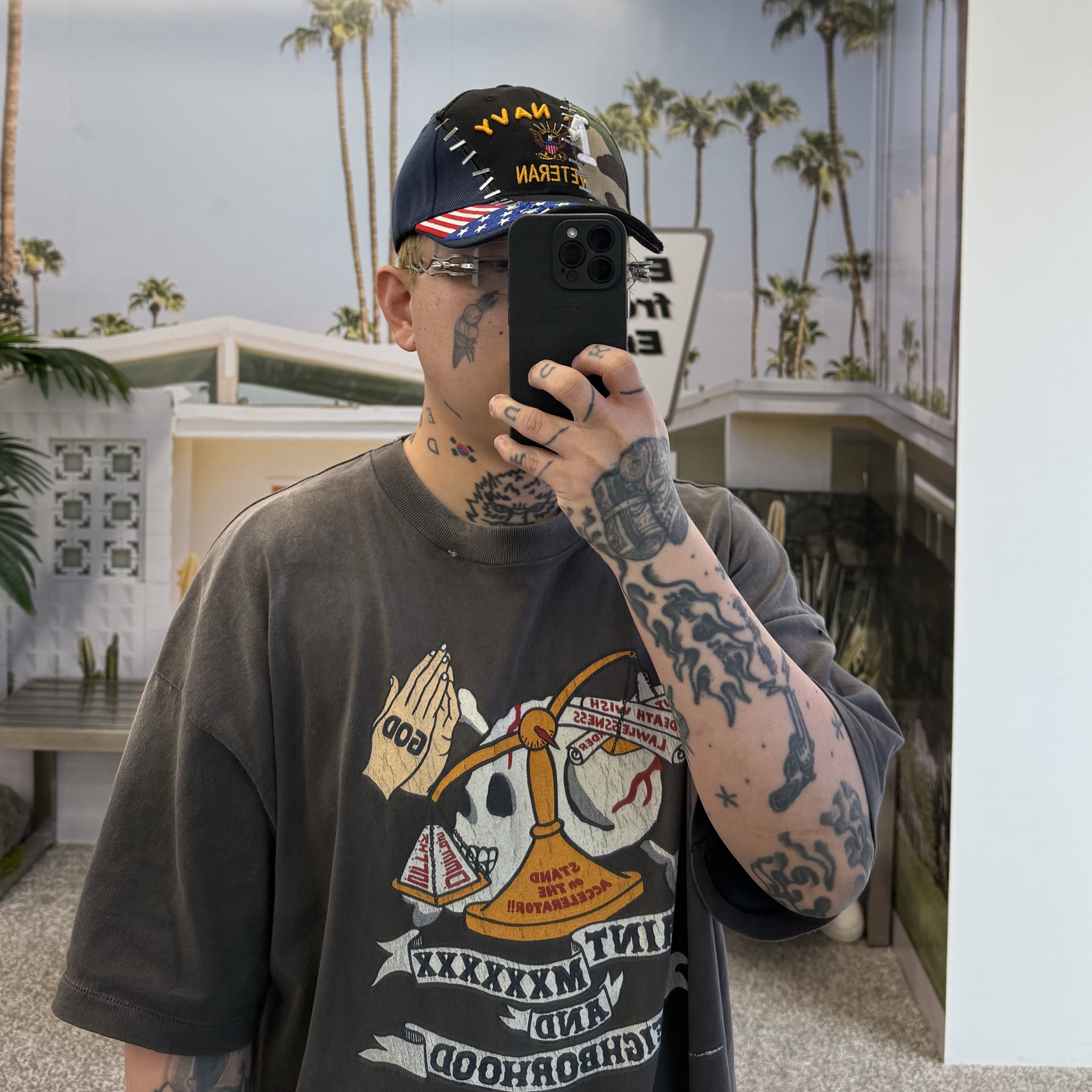 Vans Premium Old Skool 36 LX Souvenir Warm Brown, Supreme x MM6 Maison Margiela Zip Up Hooded Sweatshirt Black - 24SS 착용 스타일 - 4