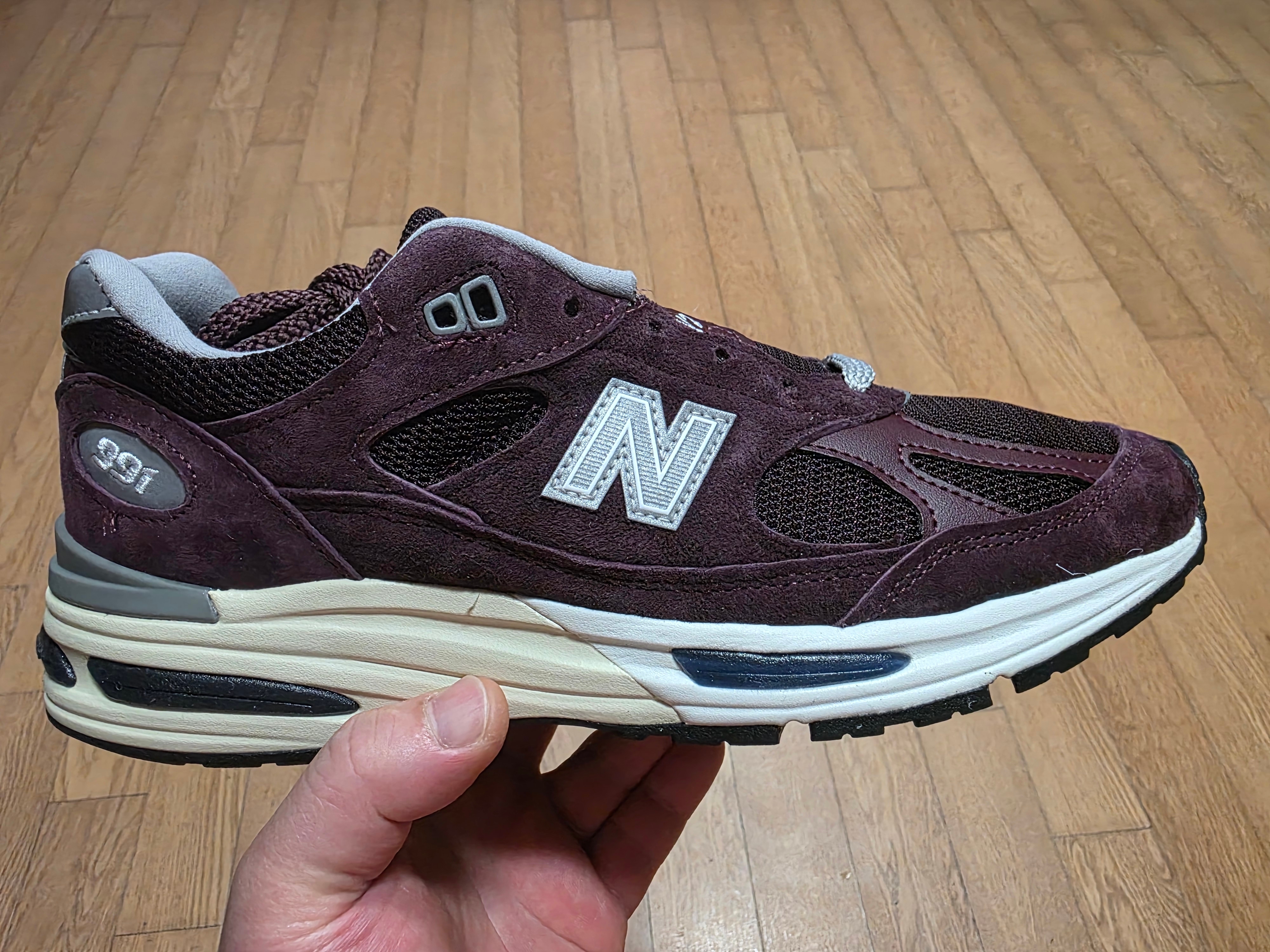 New Balance 991v2 Made in UK Catawba Grape 착용 스타일 - 3