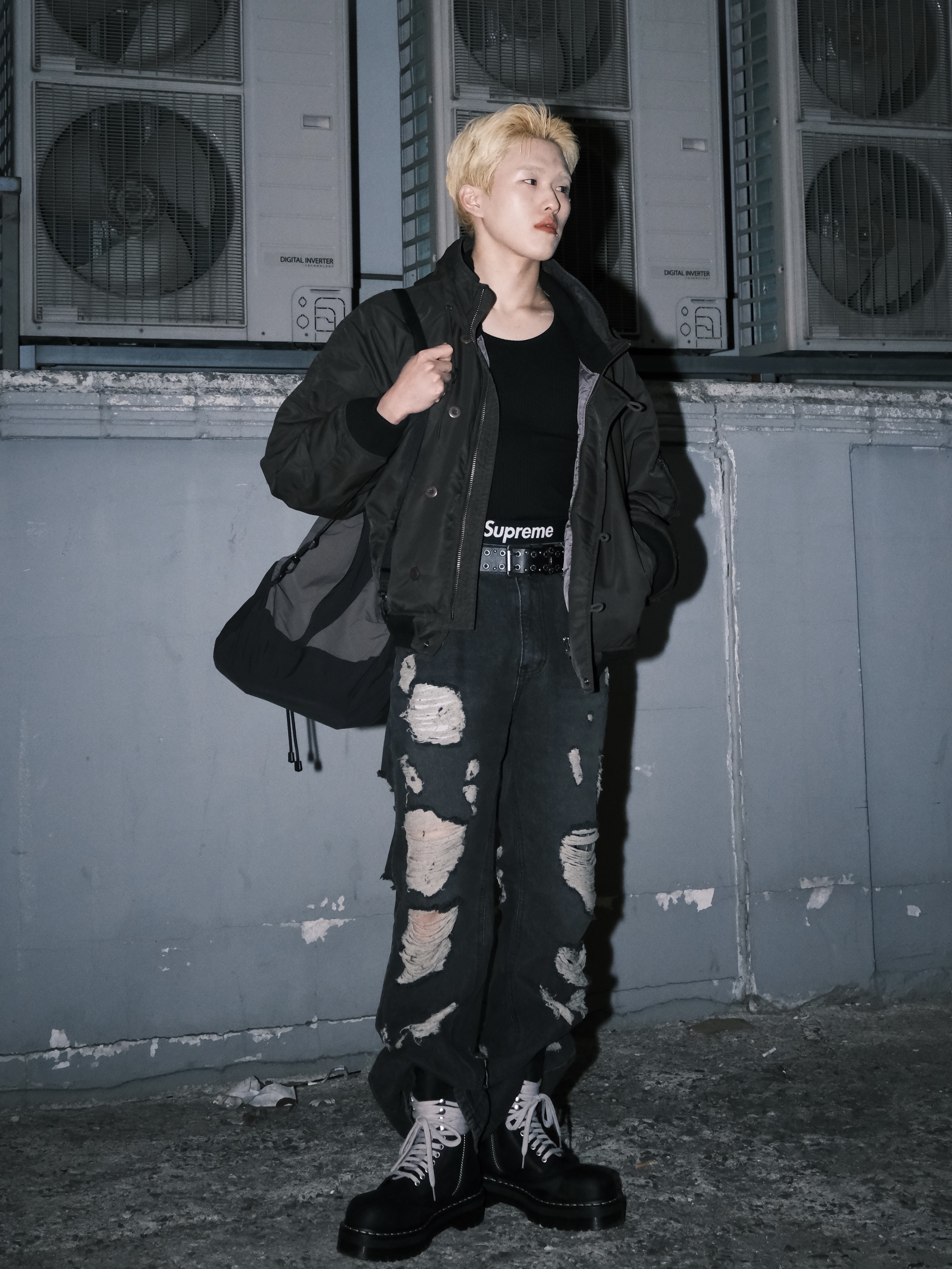 Dr. Martens x Rick Owens Quad Sole Steel Toe Boots Black 착용 스타일 - 4