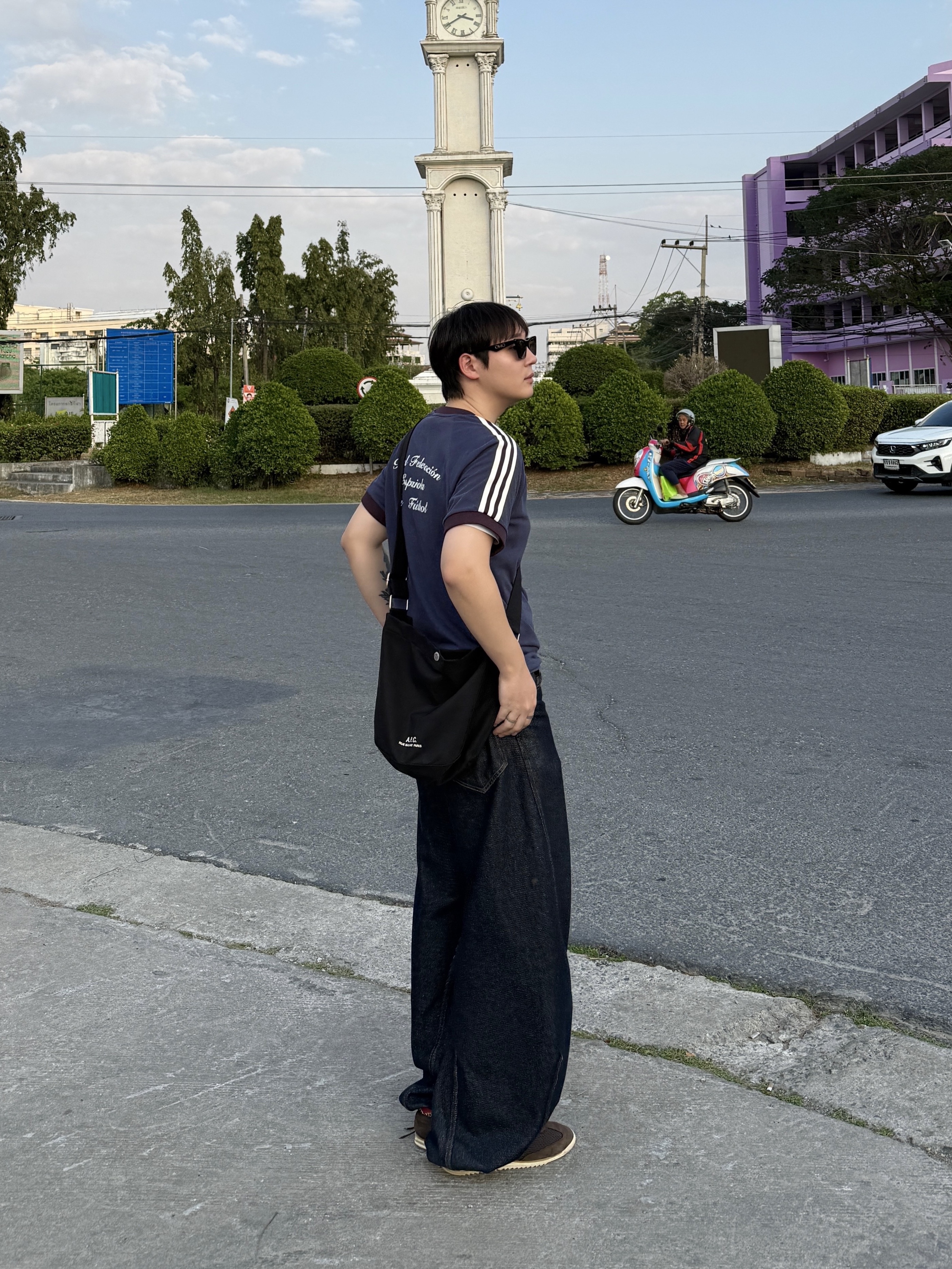 Adidas Spain Adicolor Classics 3-Stripes T-Shirt Shadow Navy - KR Sizing, Apple Watch SE 2024 40mm GPS Silver Aluminium Case with Sport Band S/M Denim (Korean Ver.) 착용 스타일 - 2