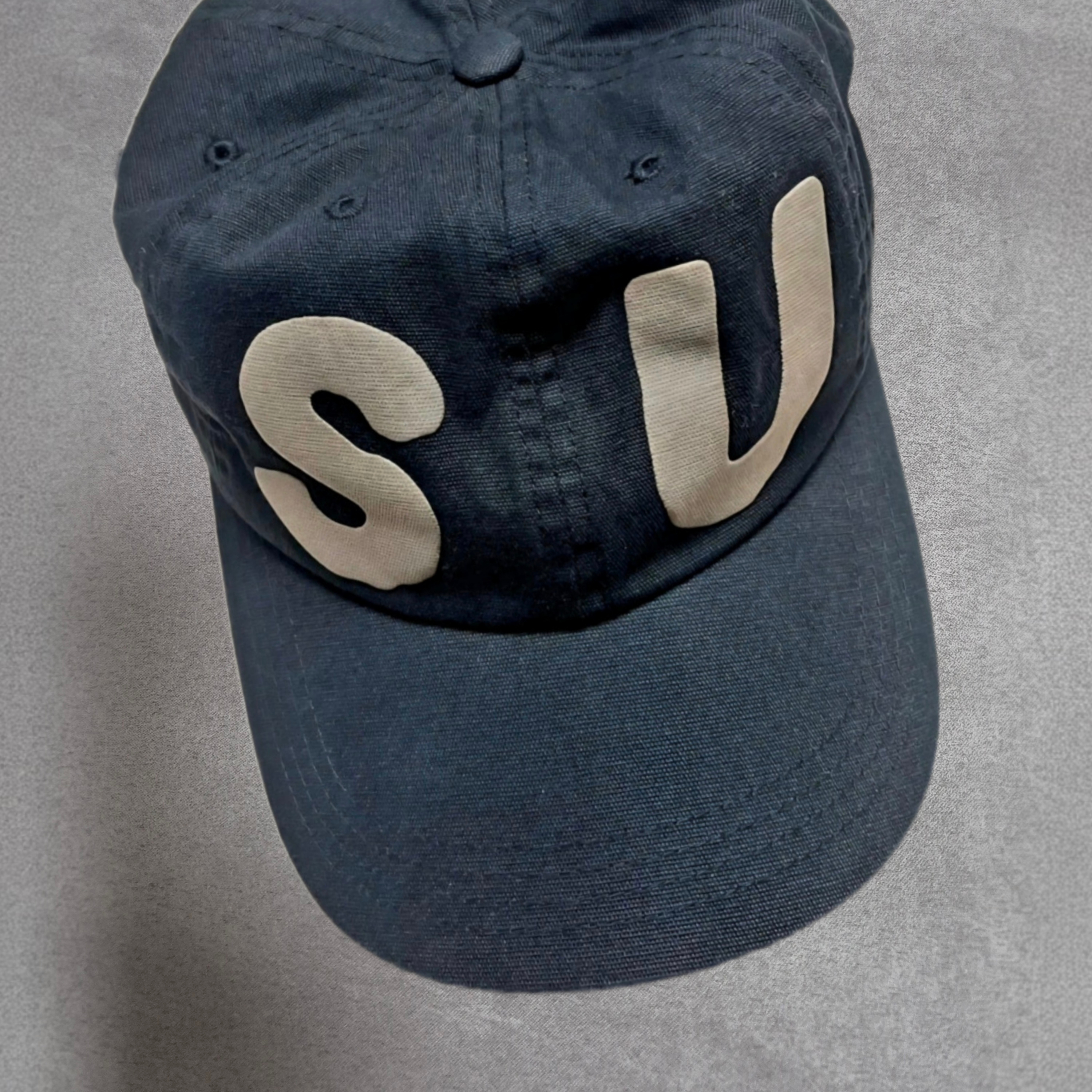[더블적립] sunlovetour Capital Cap Navy 착용 스타일