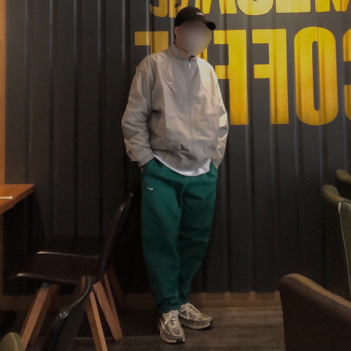 Nike M NRG Track Jacket Light Smoke Grey, Nike NRG Solo Swoosh Fleece Pants Mystic Green - US/EU 착용 스타일 - 1