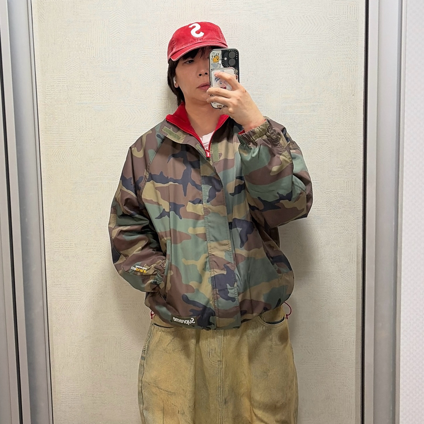 Supreme Pigment Coated S Logo 6-Panel Red - 25SS, Supreme Polartec Reversible Track Jacket Red - 25FW 착용 스타일