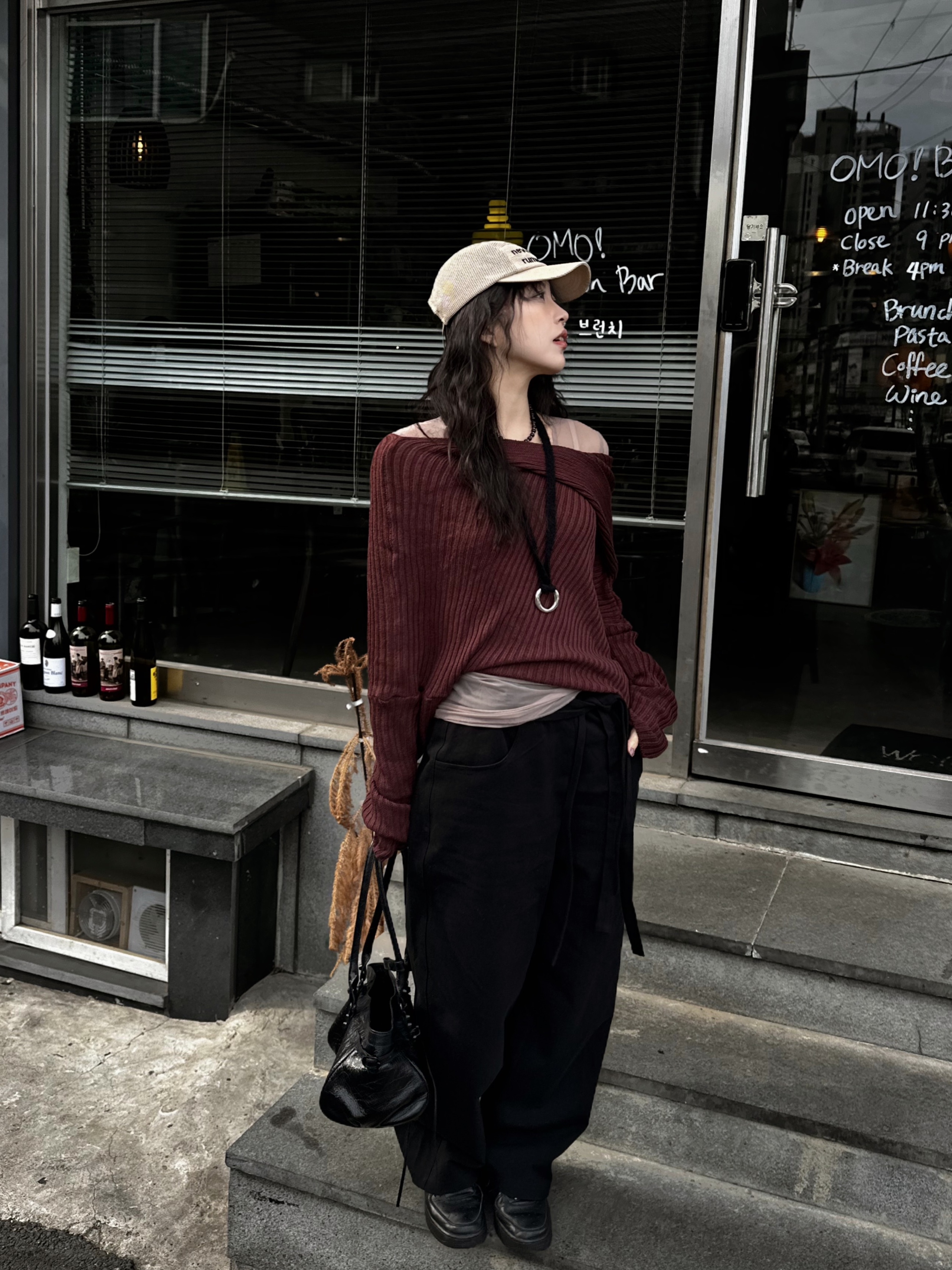 [KREAM 단독] runwhither Mesh Cap Beige, Nike Air Force 1 '07 Low Triple Black 착용 스타일 - 1