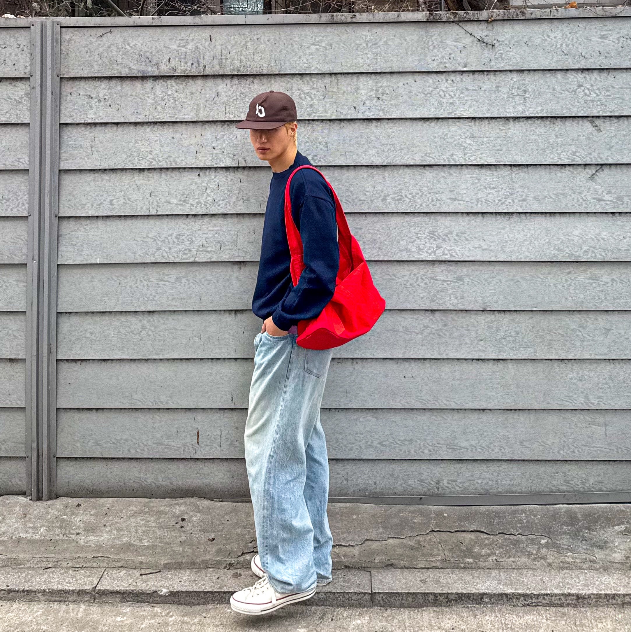 Knitted Basic Essential Crop Round Knit Navy, Converse Chuck 70 Ox Parchment 착용 스타일 - 2
