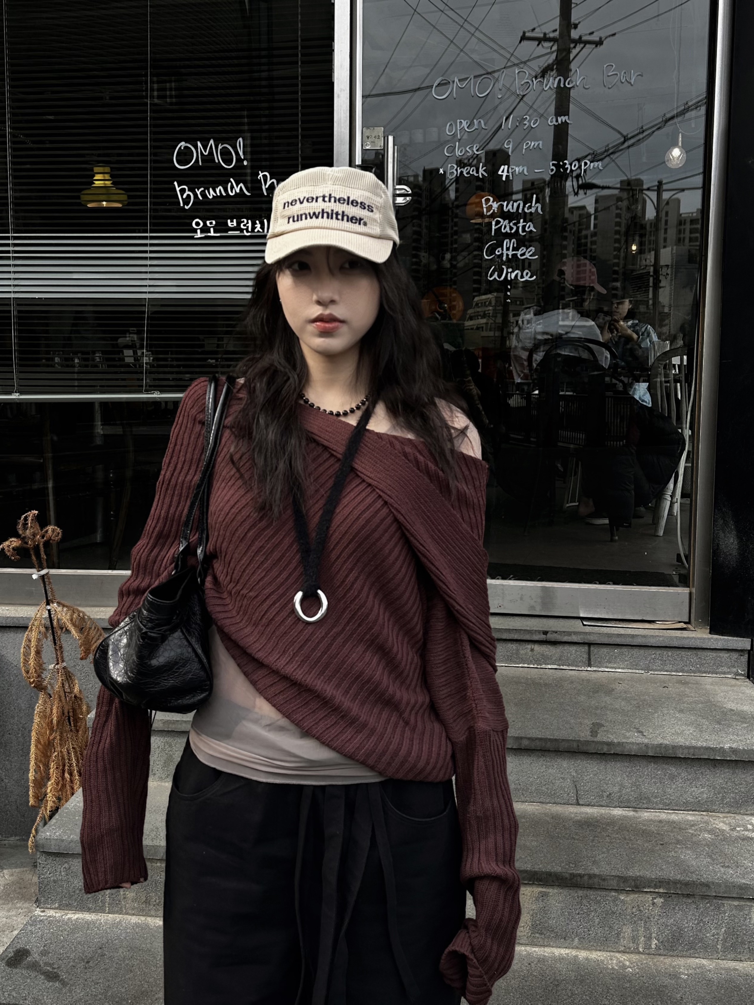 [KREAM 단독] runwhither Mesh Cap Beige, Nike Air Force 1 '07 Low Triple Black 착용 스타일 - 3