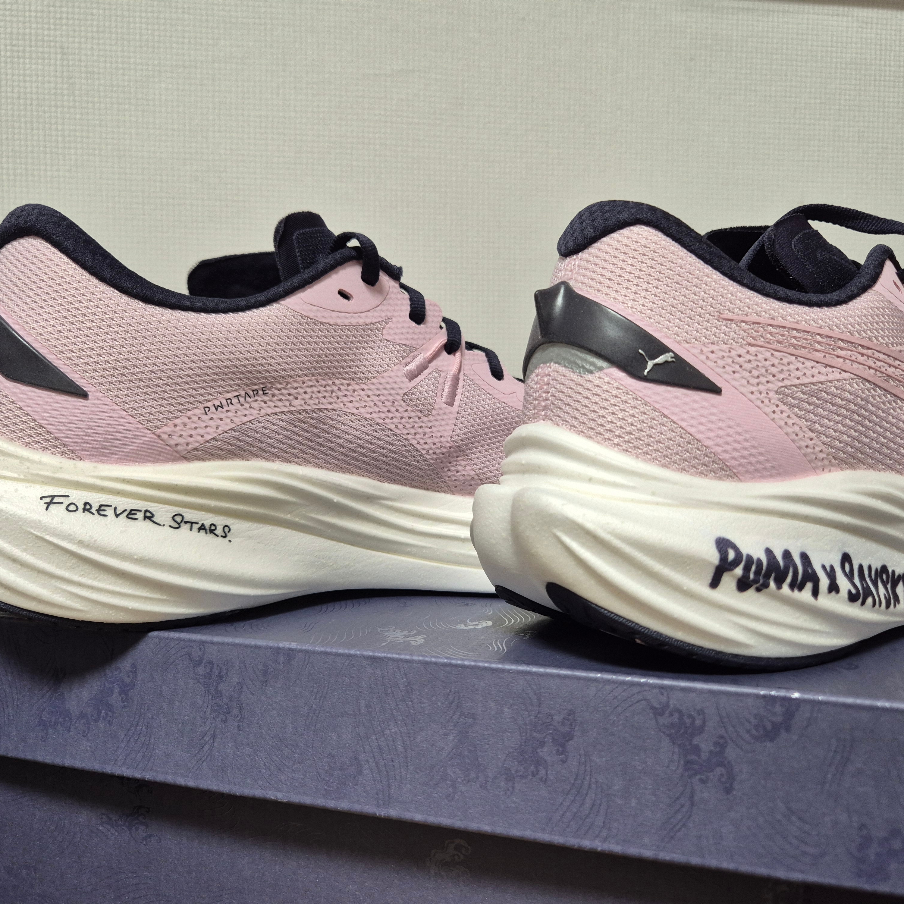 Puma x SAYSKY Deviate Nitro 3 Rose Mauve New Navy 착용 스타일