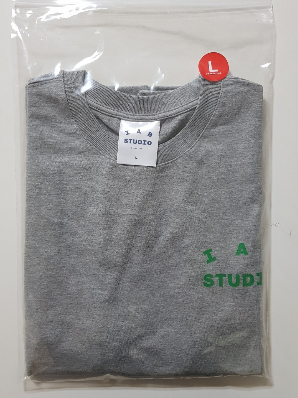 IAB Studio T-Shirt Gray Green - 22FW 착용 스타일
