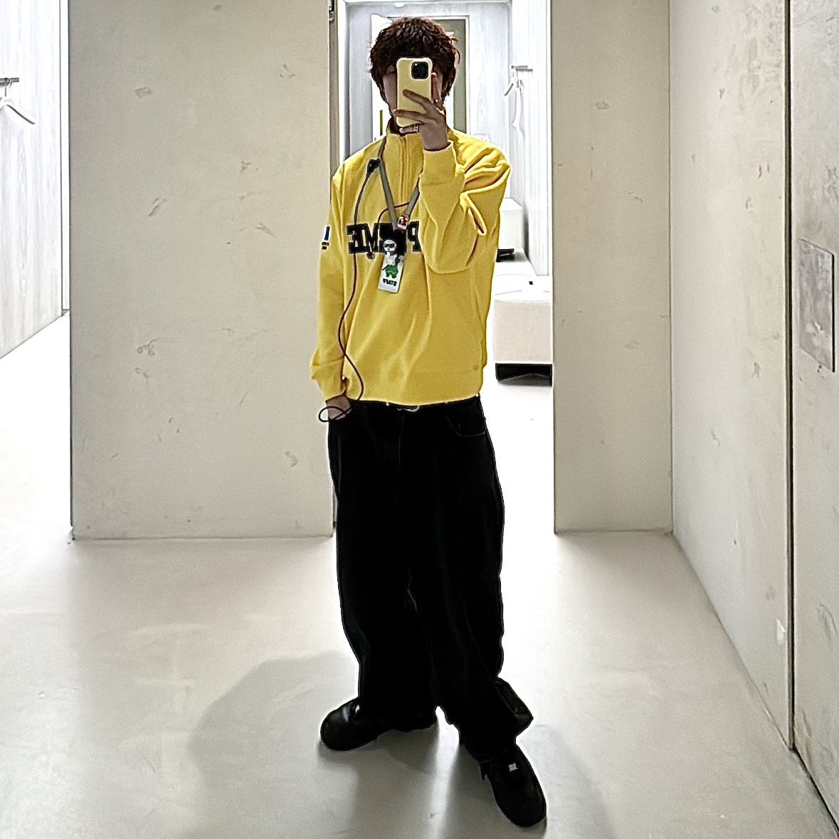Supreme Shop Flag Half Zip Pullover Yellow Paris - 26SS 착용 스타일