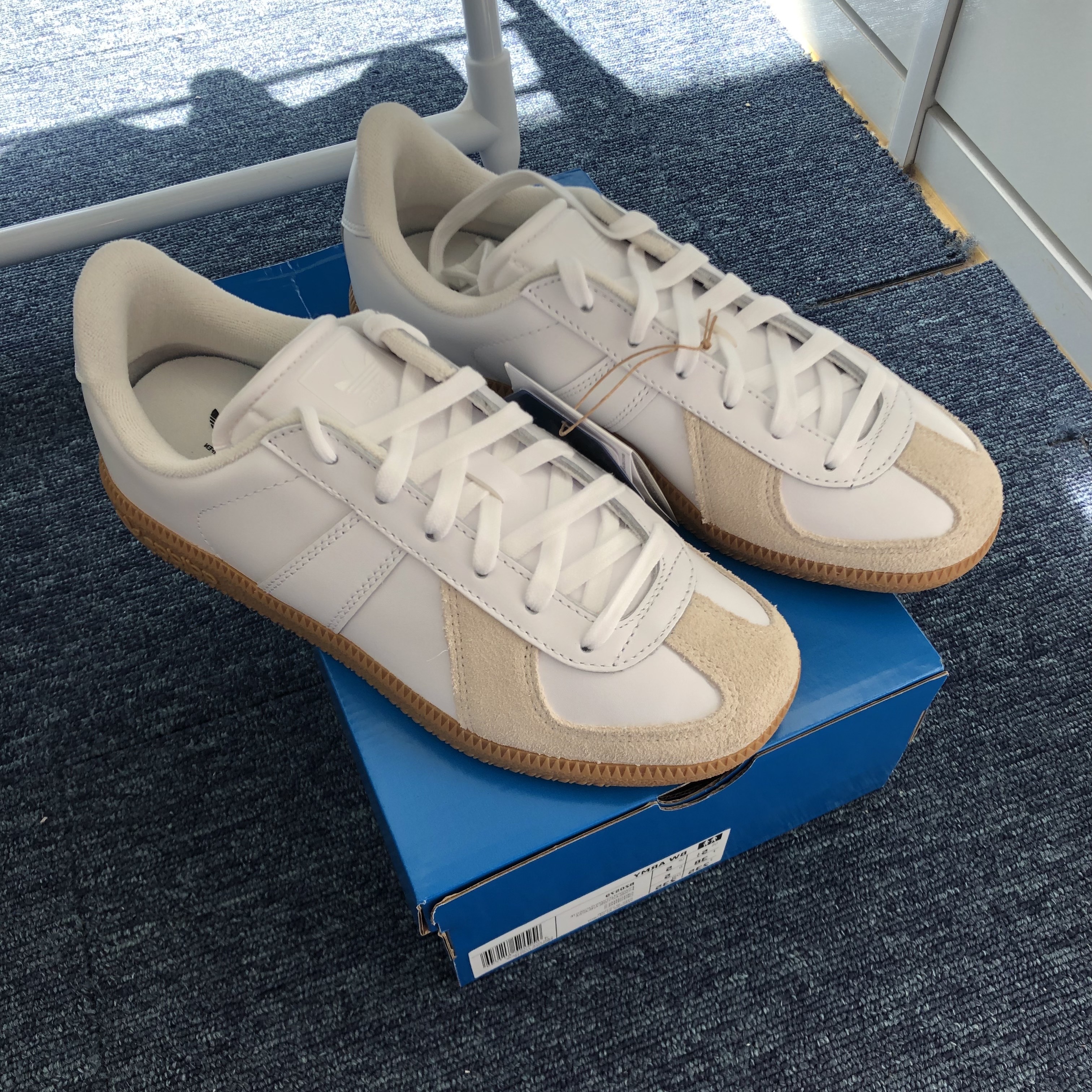 Adidas BW Army White 착용 스타일