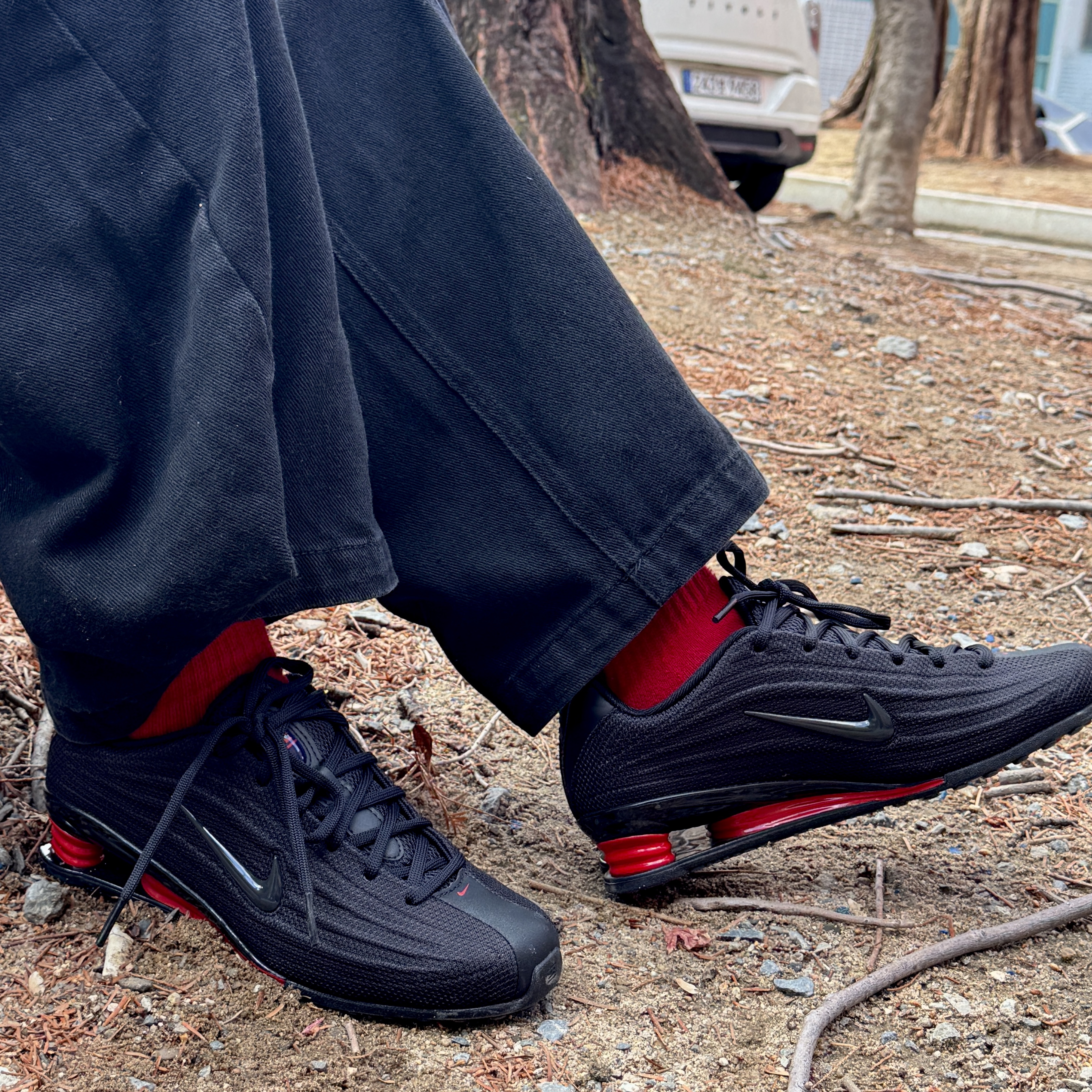 (W) Nike Shox Z Black University Red 착용 스타일