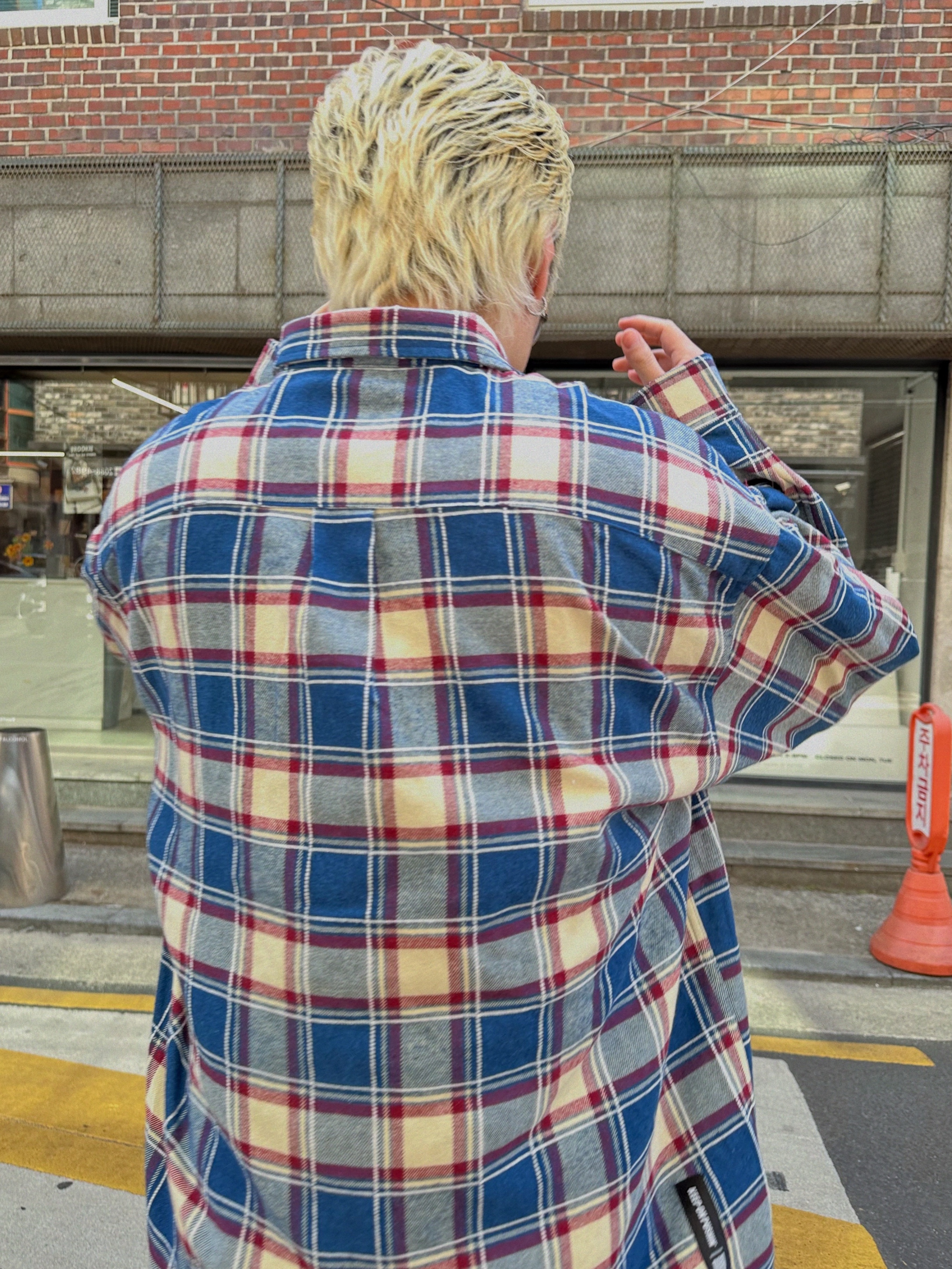 QT8 GARMENTS Rustic Core Flannel Check Shirt Blue 착용 스타일 - 6