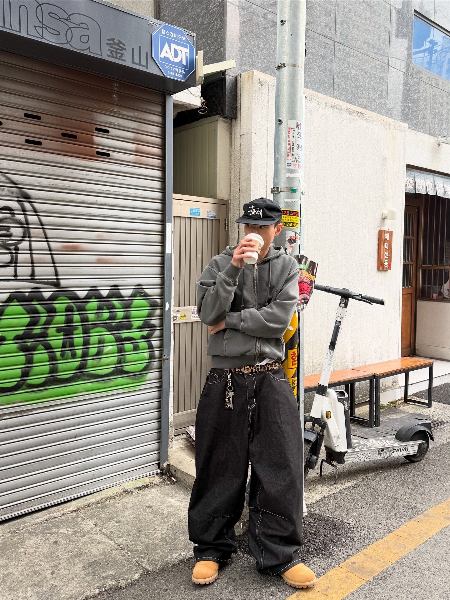 Stussy Basic Strapback Cap Black, Timberland Premium 6 inch Waterproof Boot Wheat Nubuck - Wide 착용 스타일 - 3