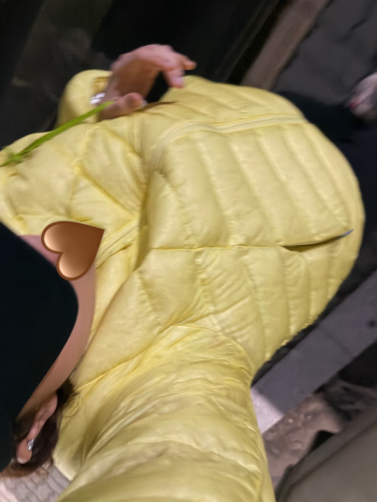 Sunlove Hooded Fly Light Down Jacket Yellow 착용 스타일