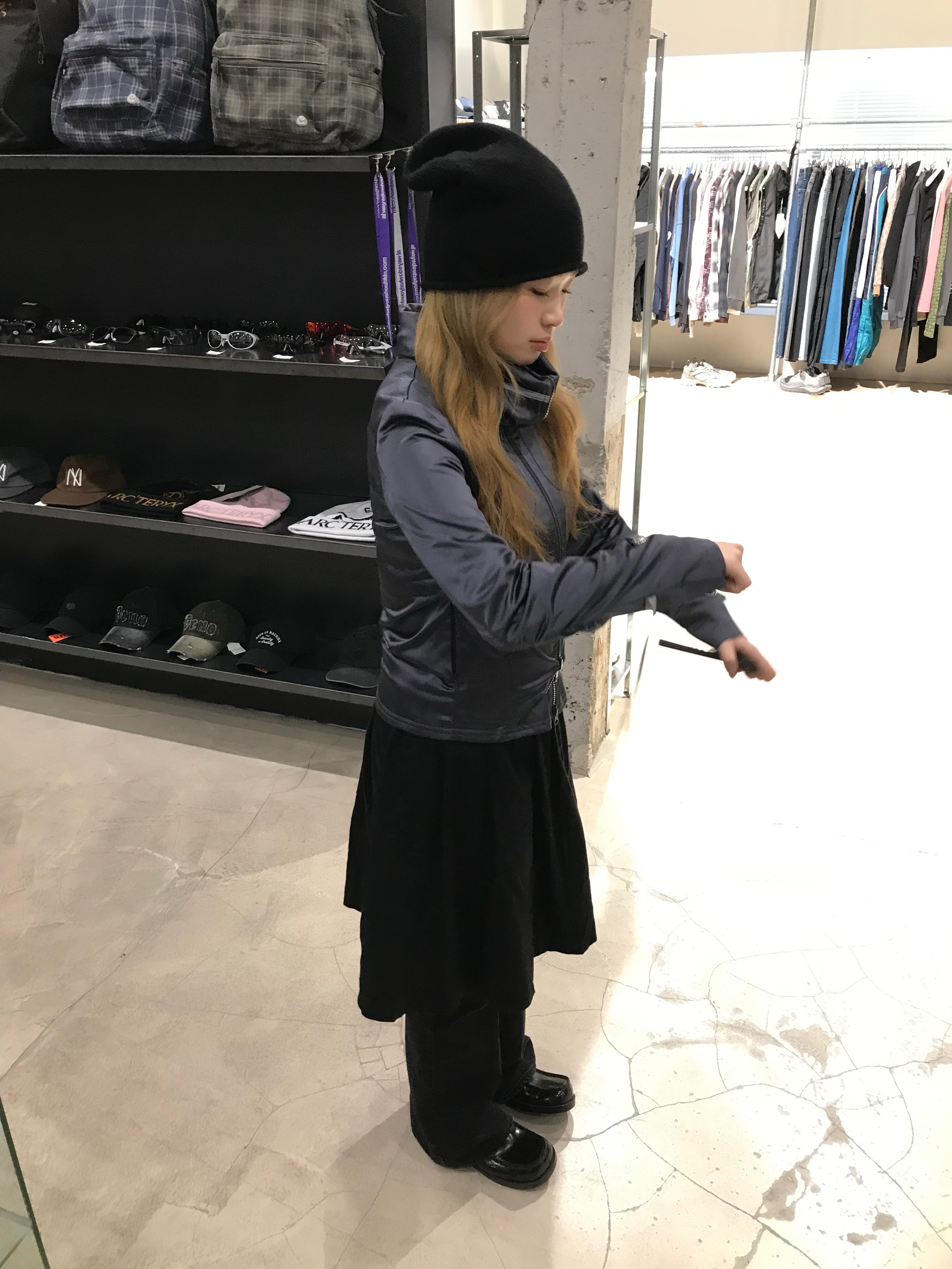(W) Mischief Moto Zip Jacket Charcoal 착용 스타일