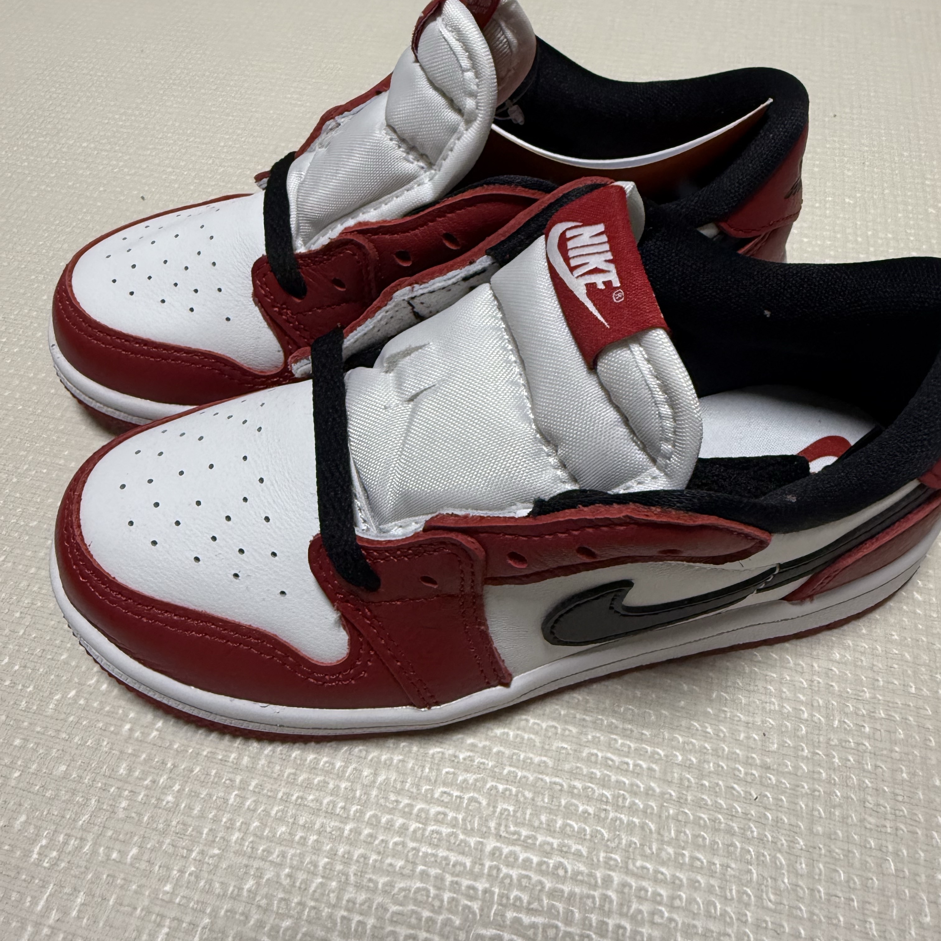 Jordan 1 Retro Low OG Chicago 착용 스타일