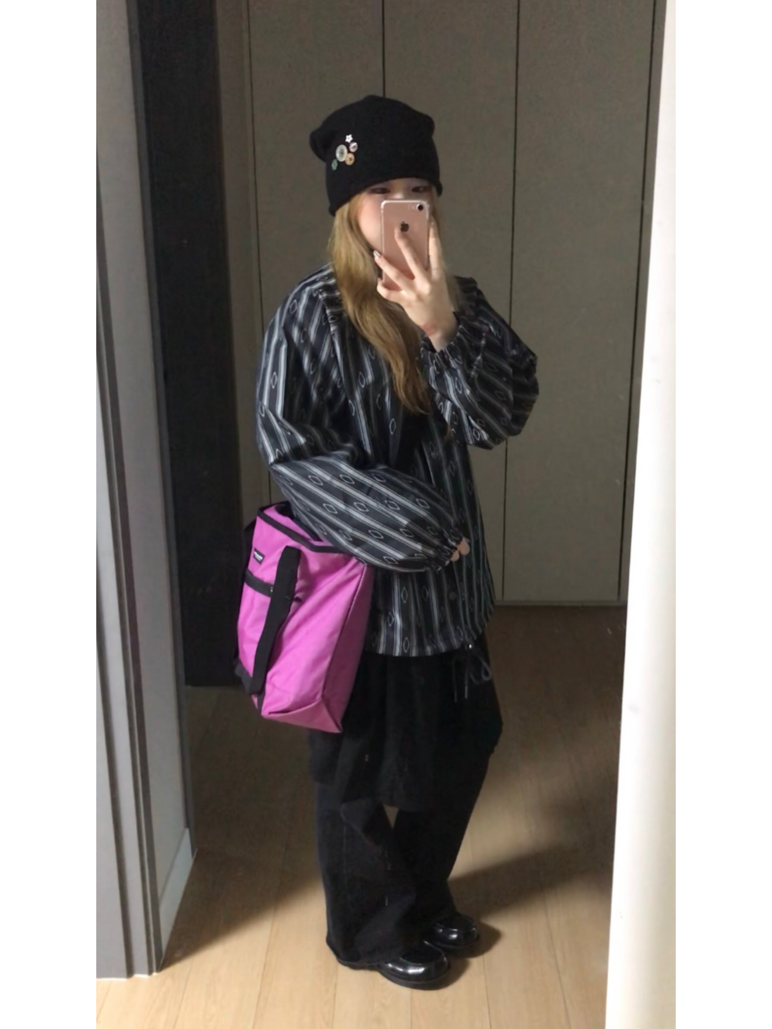 Mischief Jacquard Coach Jacket Black, Haruta HS-4900 Oiko Loafer Black 착용 스타일 - 1