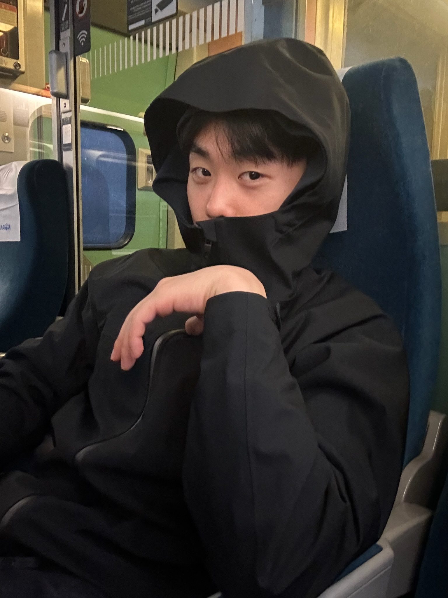 Uniqlo Block Tech Parka Black - JP 착용 스타일