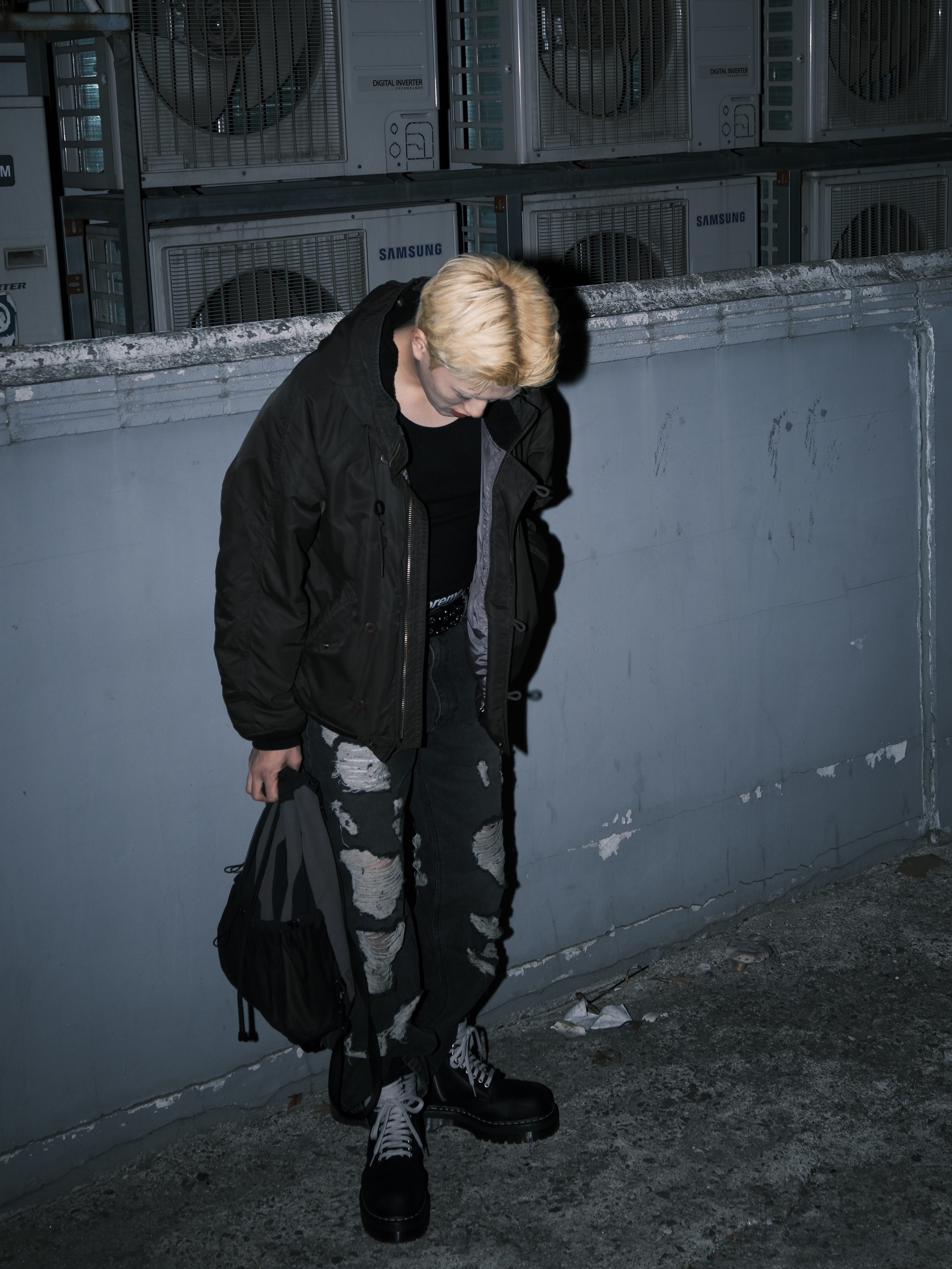 Dr. Martens x Rick Owens Quad Sole Steel Toe Boots Black 착용 스타일 - 5