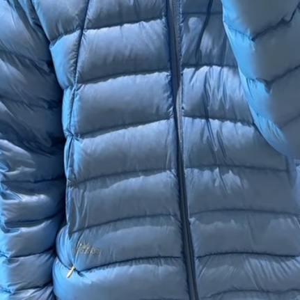 Sunlove Hooded Fly Light Down Jacket Light Blue 착용 스타일