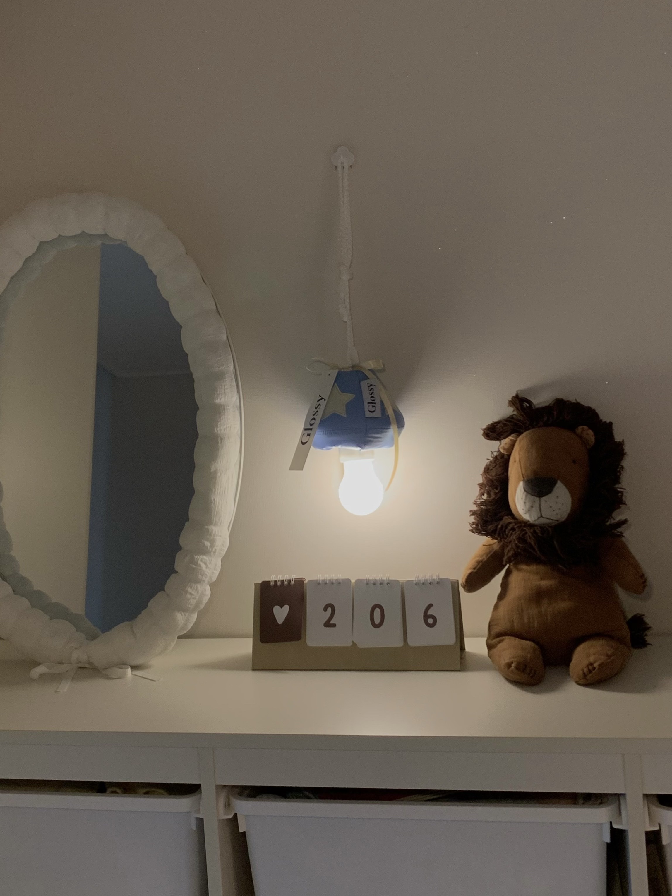 [KREAM 단독] Glossy Candy Star Mushroom Lamp Blue 착용 스타일 - 10