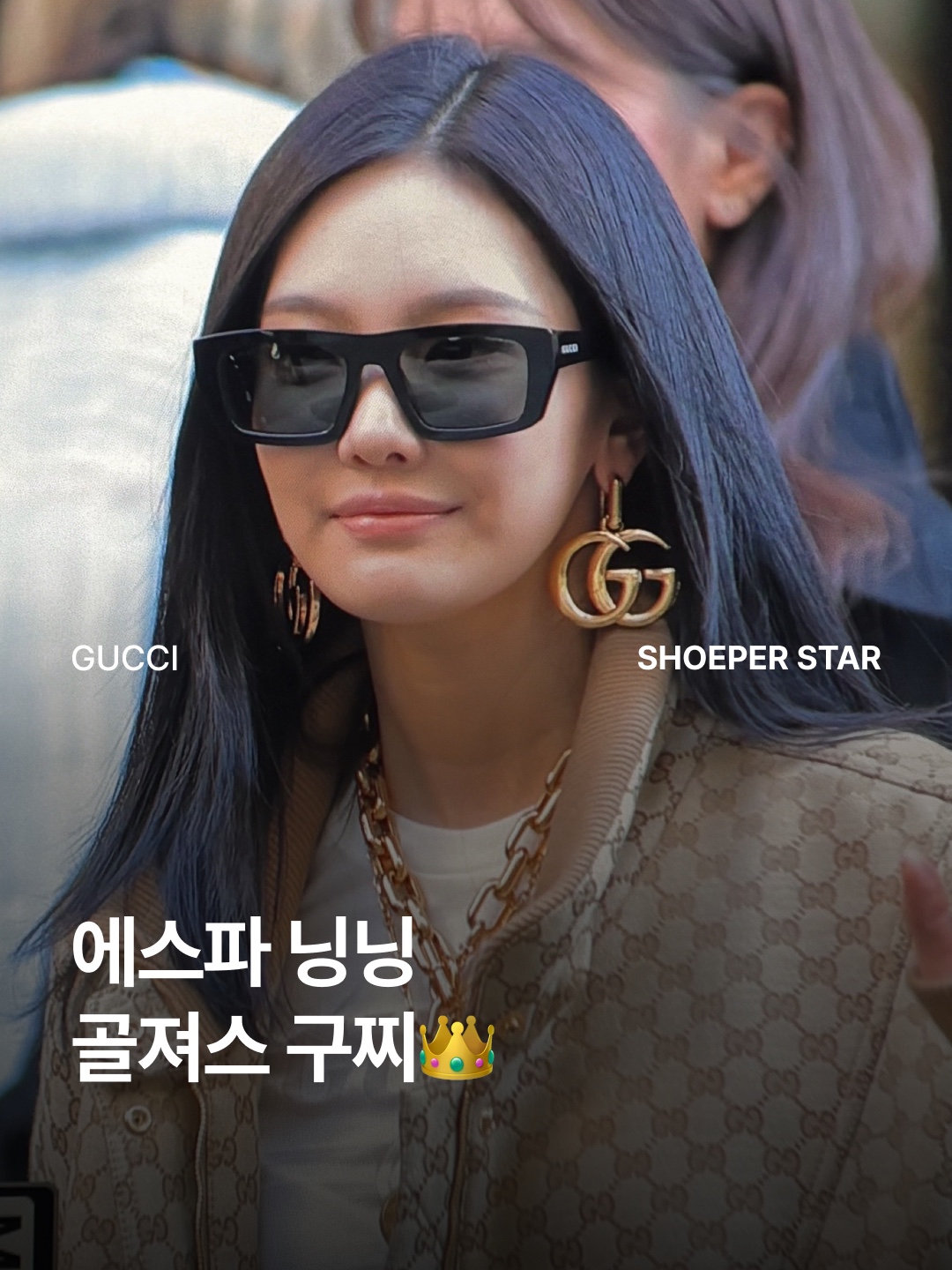 (W) Gucci GG Marmont Pendant Chain Necklace Gold Aluminium, (W) Gucci GG Marmont Mini Earrings Gold 착용 스타일 - 1