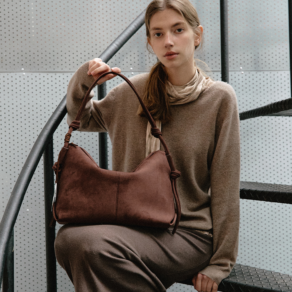 모어모르 노디백 스웨이드(moremorr Nodi Bag Suede) - 2