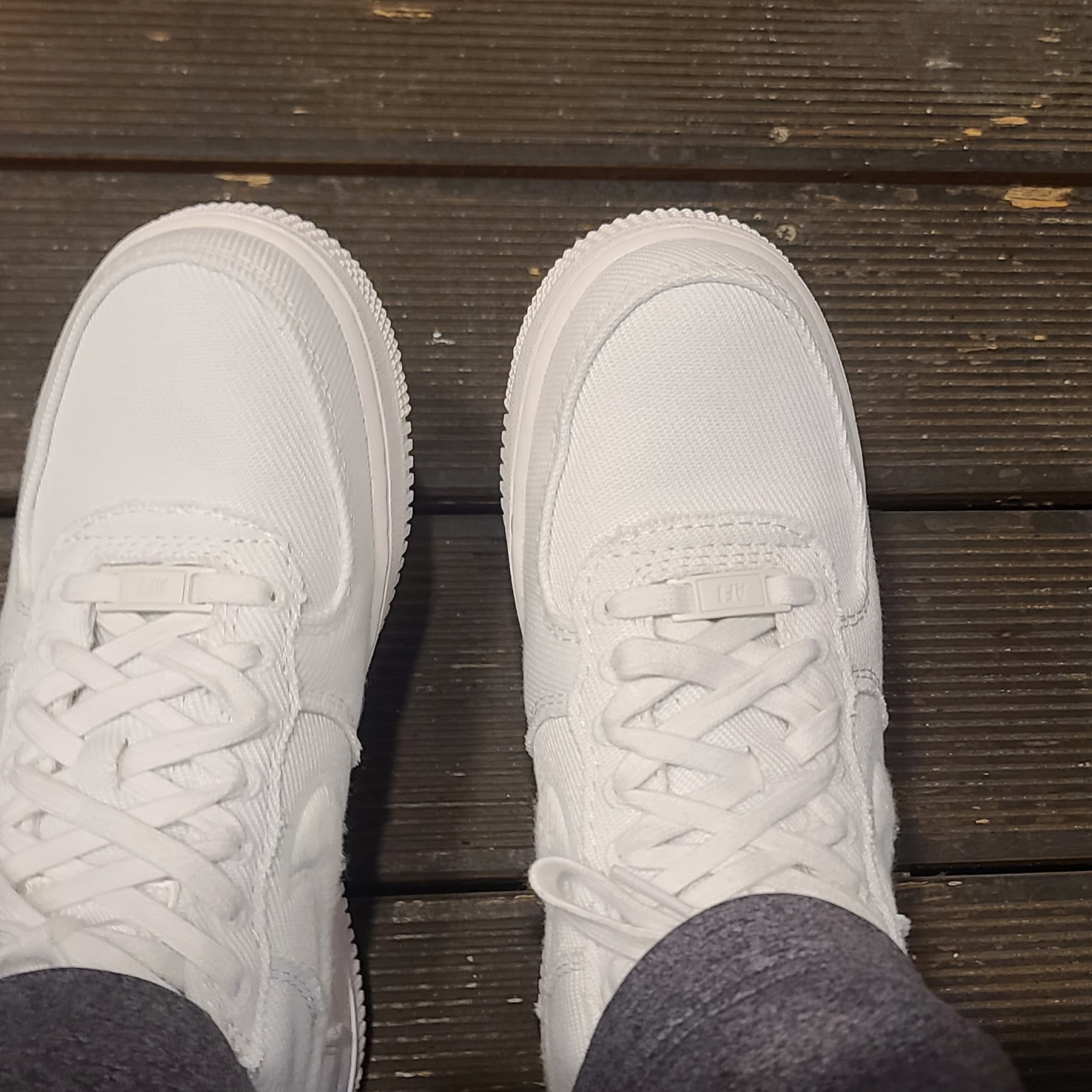 Nike Air Force 1 Low Canvas Summit White Light Orewood Brown 착용 스타일