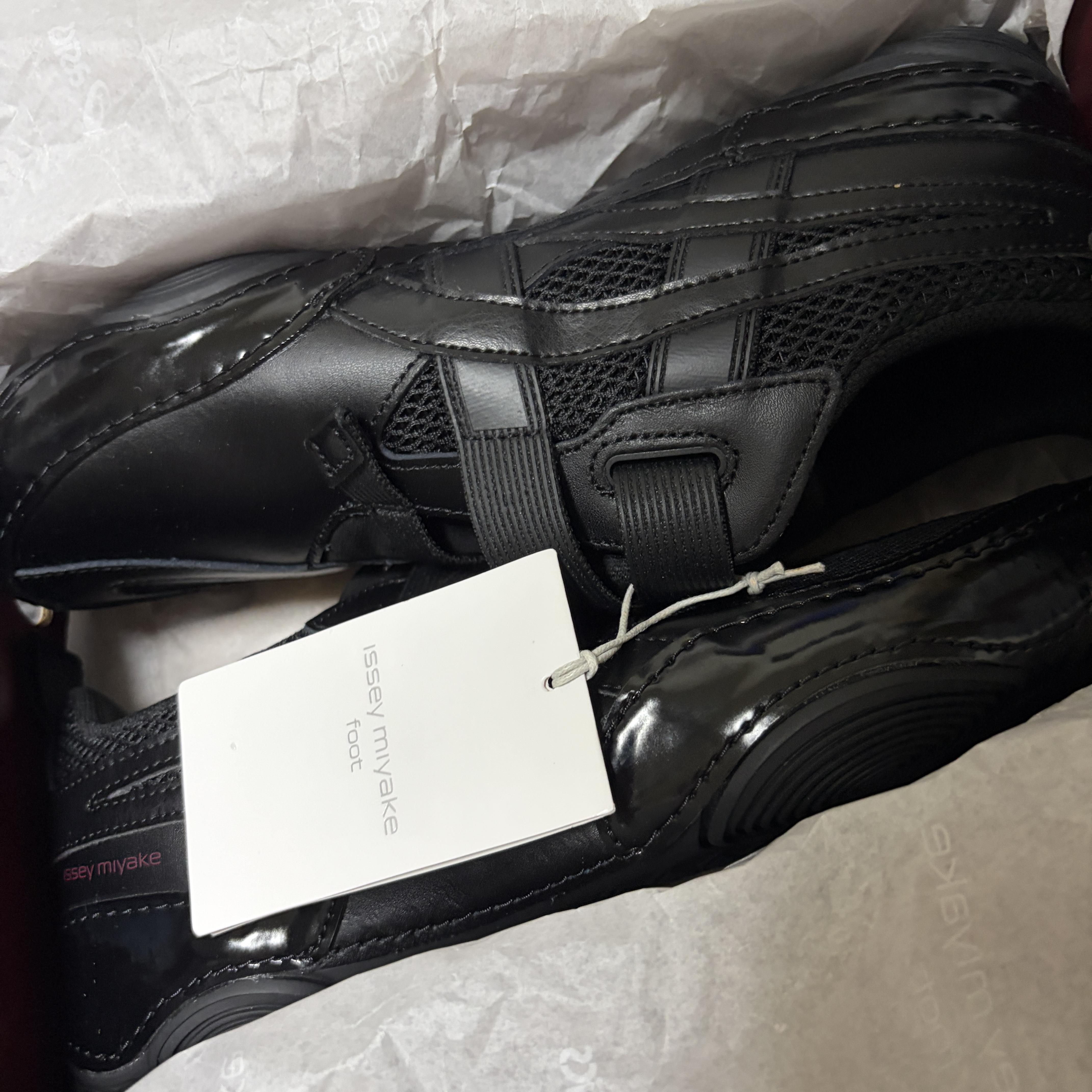 Asics x Issey Miyake Hyper Taping Black 착용 스타일