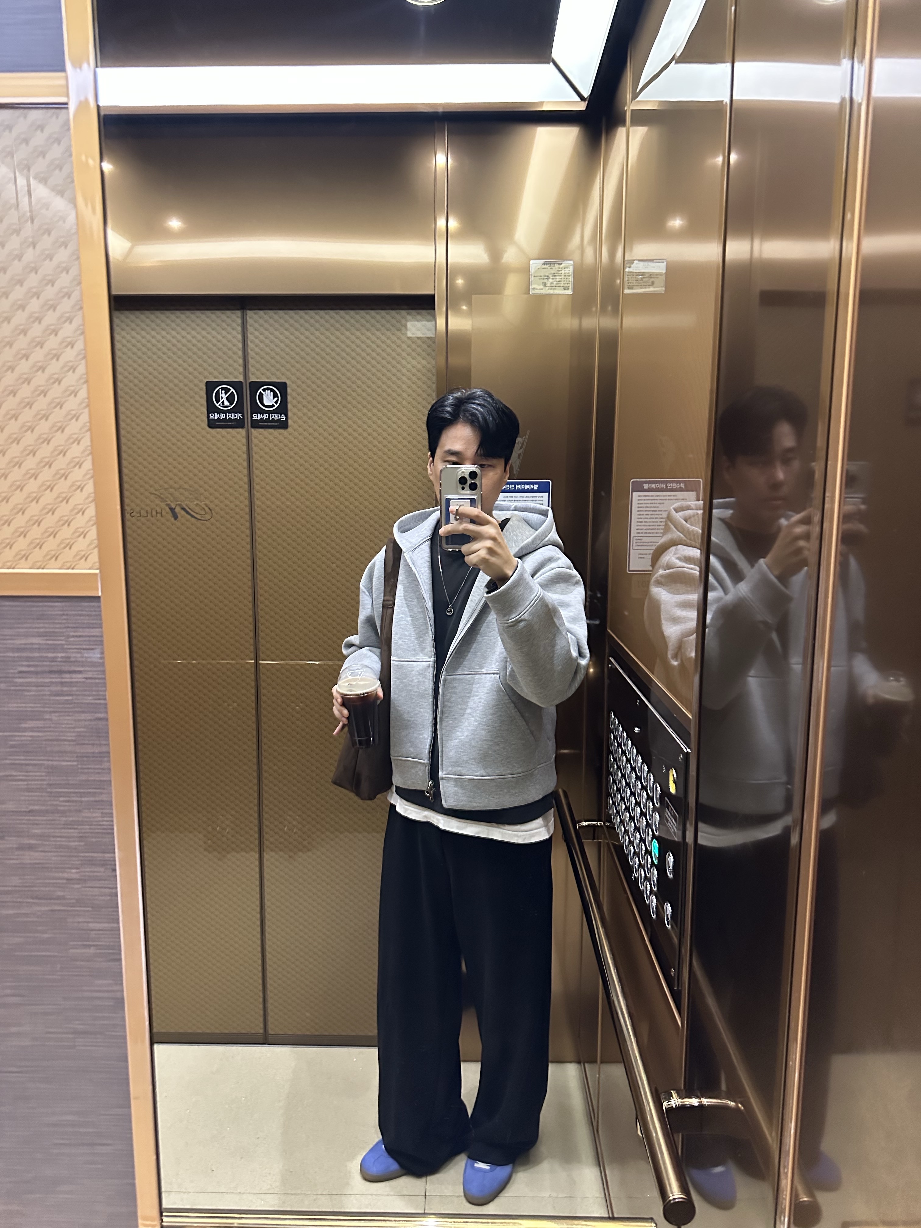 (W) Adidas Gazelle Indoor Blue Fusion Cloud White 착용 스타일